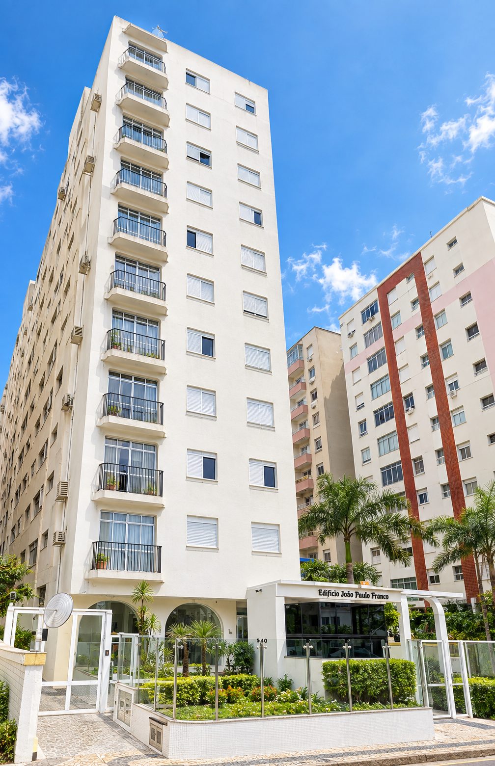Fachada — Edifício em Aparecida