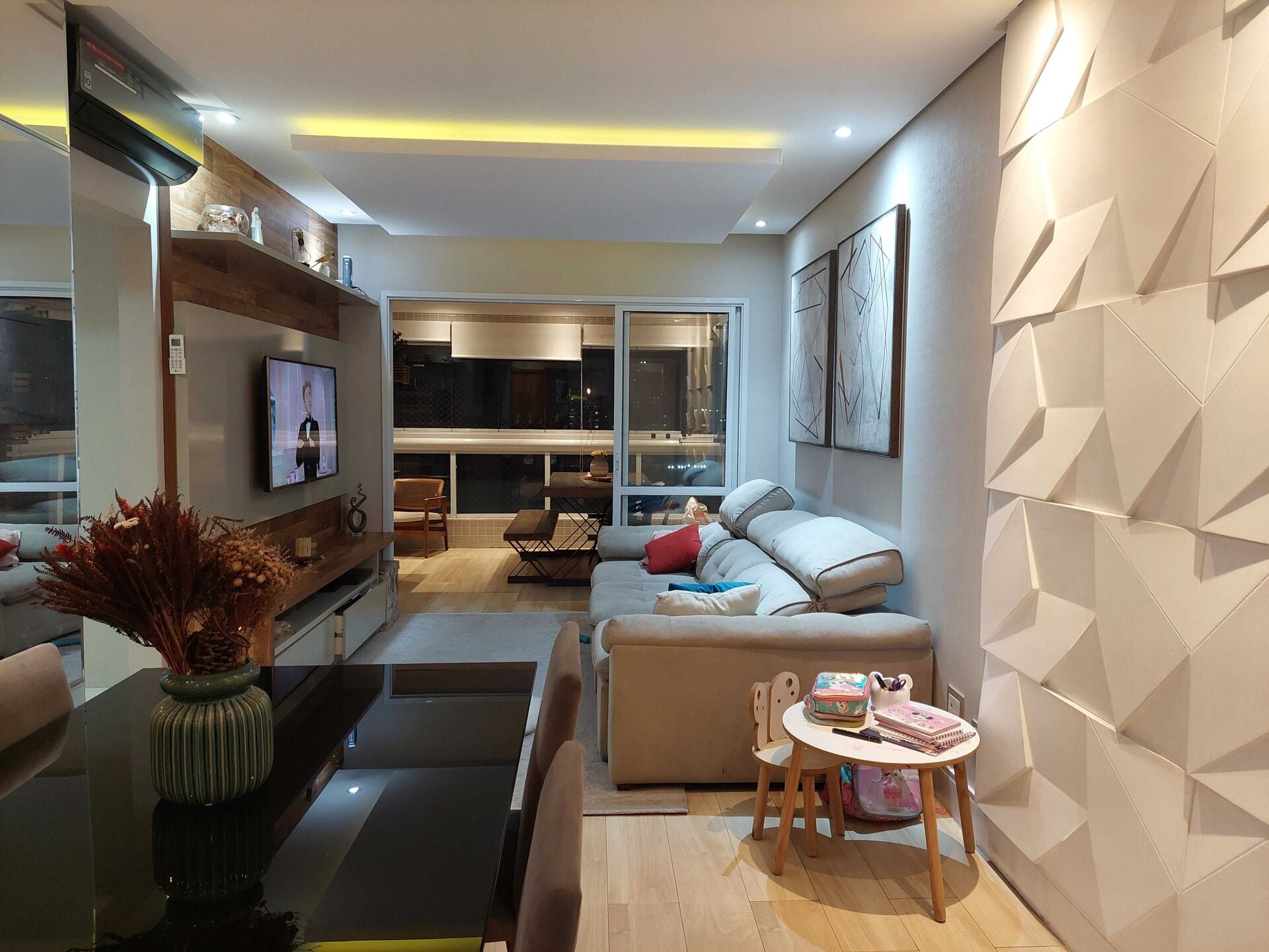 Apartamento 95 · 2 dorm.