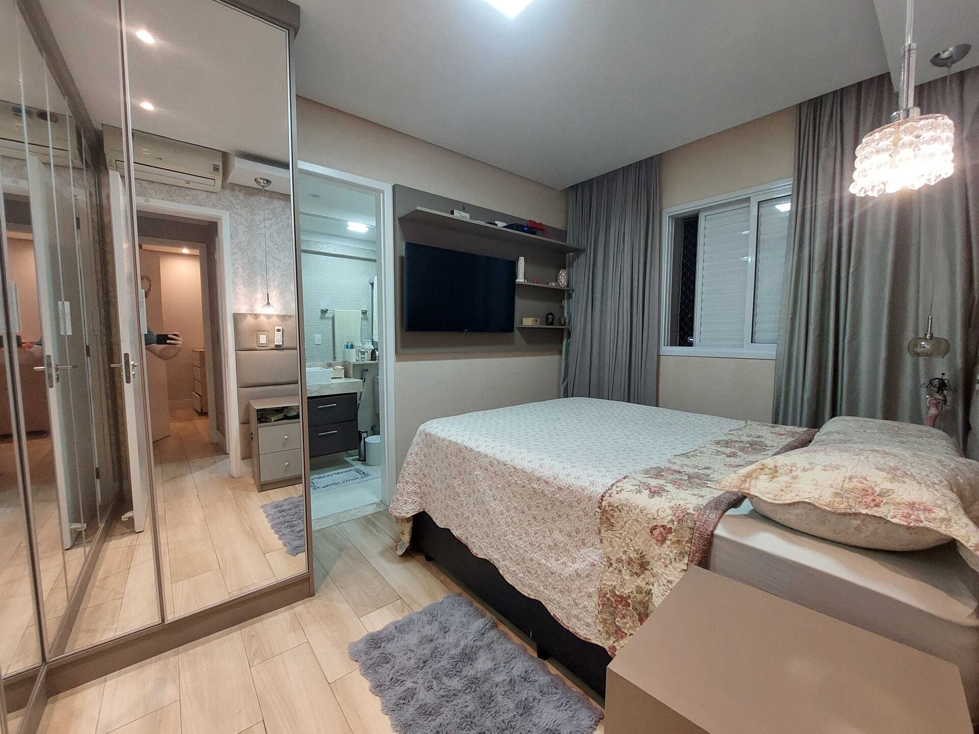 Apartamento 95 · 2 dorm. — Suíte