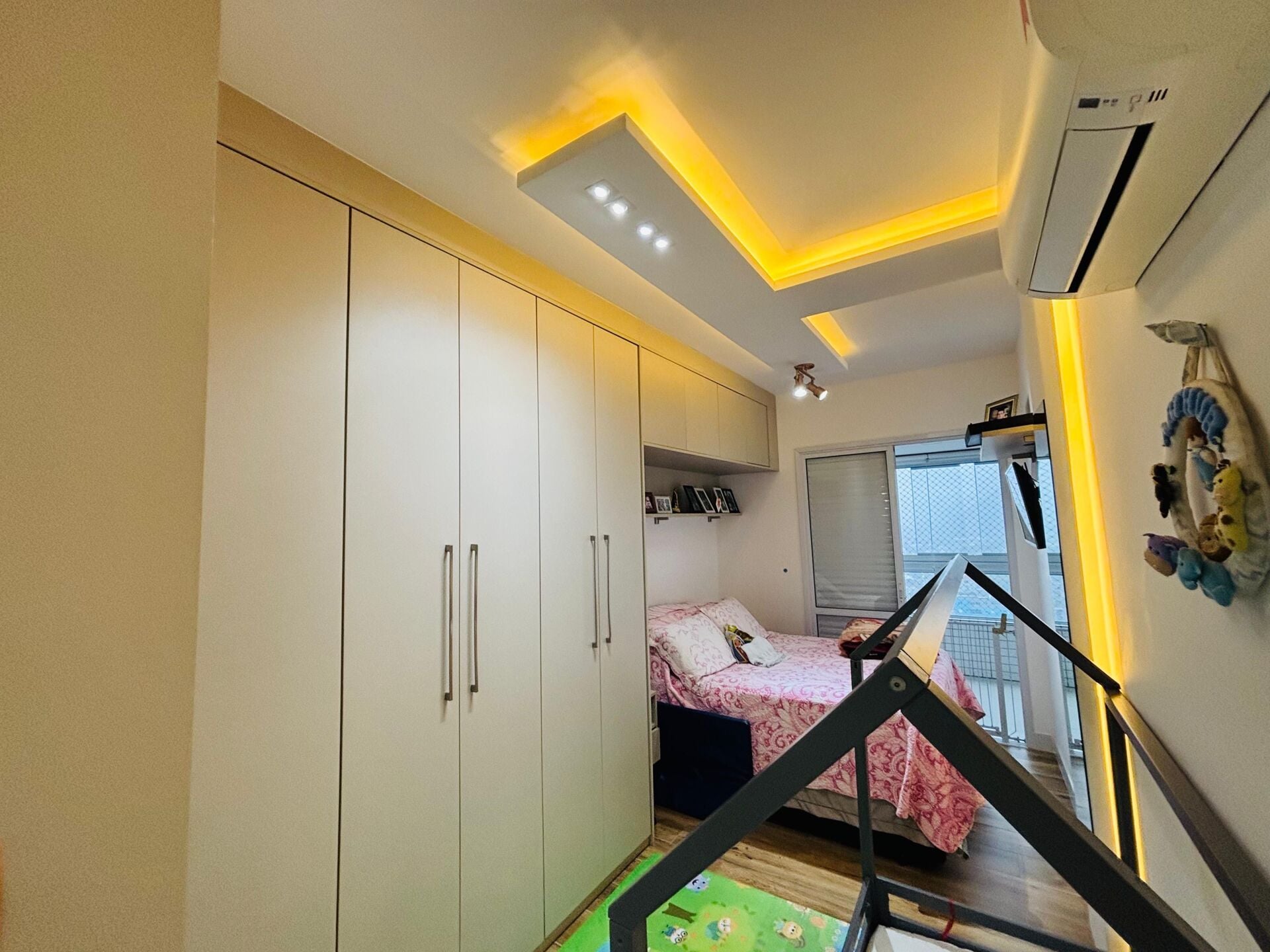 Apartamento 145 · 2 dorm. — Suíte