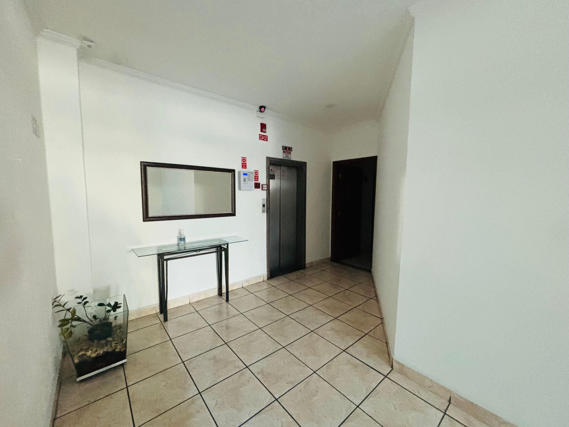 Apartamento 21 · 4 dorm. — Circulação