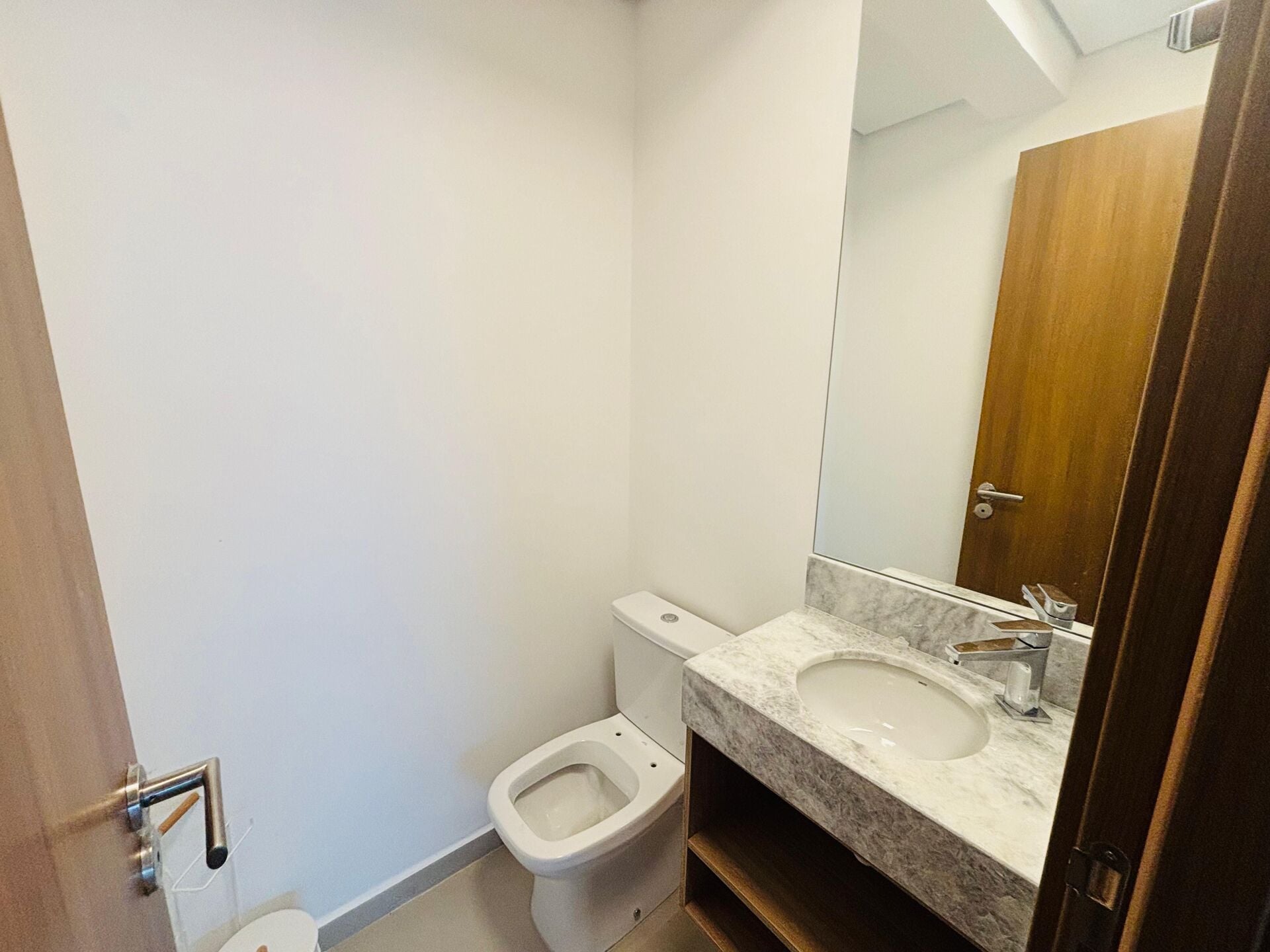 Apartamento 134 · 2 dorm. — Banheiro
