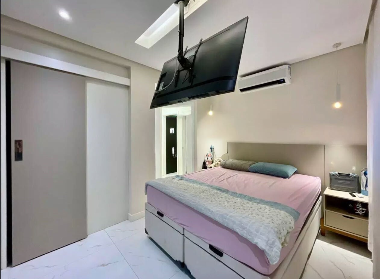 Apartamento 32 · 3 dorm. — Suíte