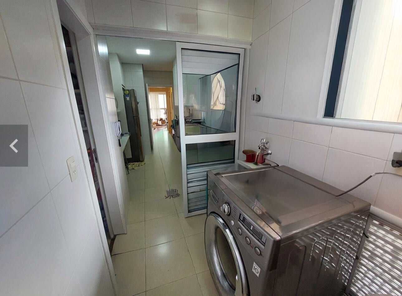 Apartamento 32 · 3 dorm. — Área de serviço