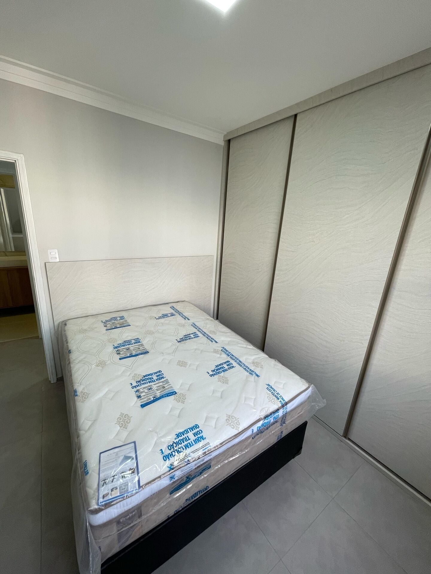 Apartamento 61 · 3 dorm. — Suíte 1