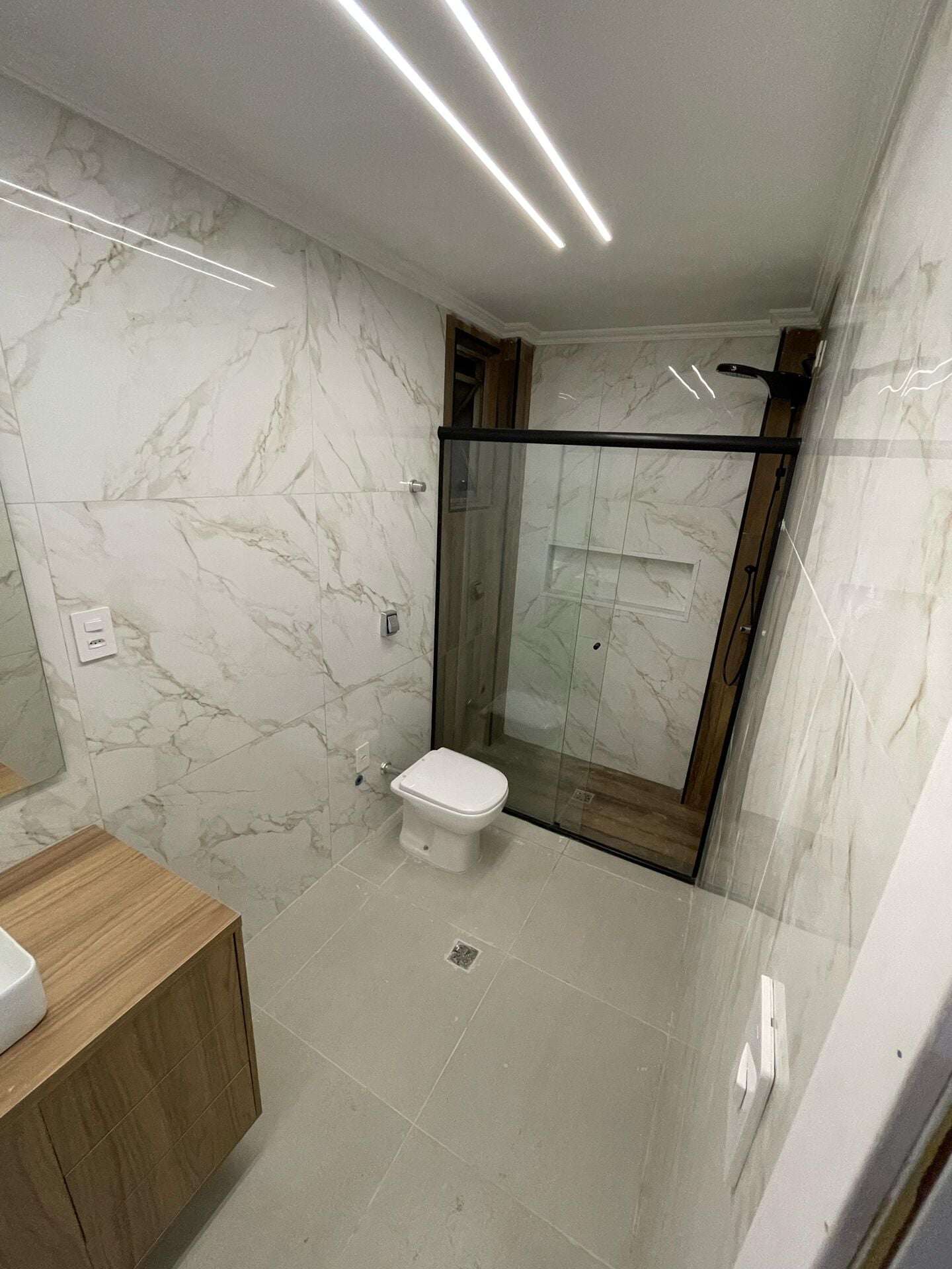Apartamento 61 · 3 dorm. — Banheiro suite