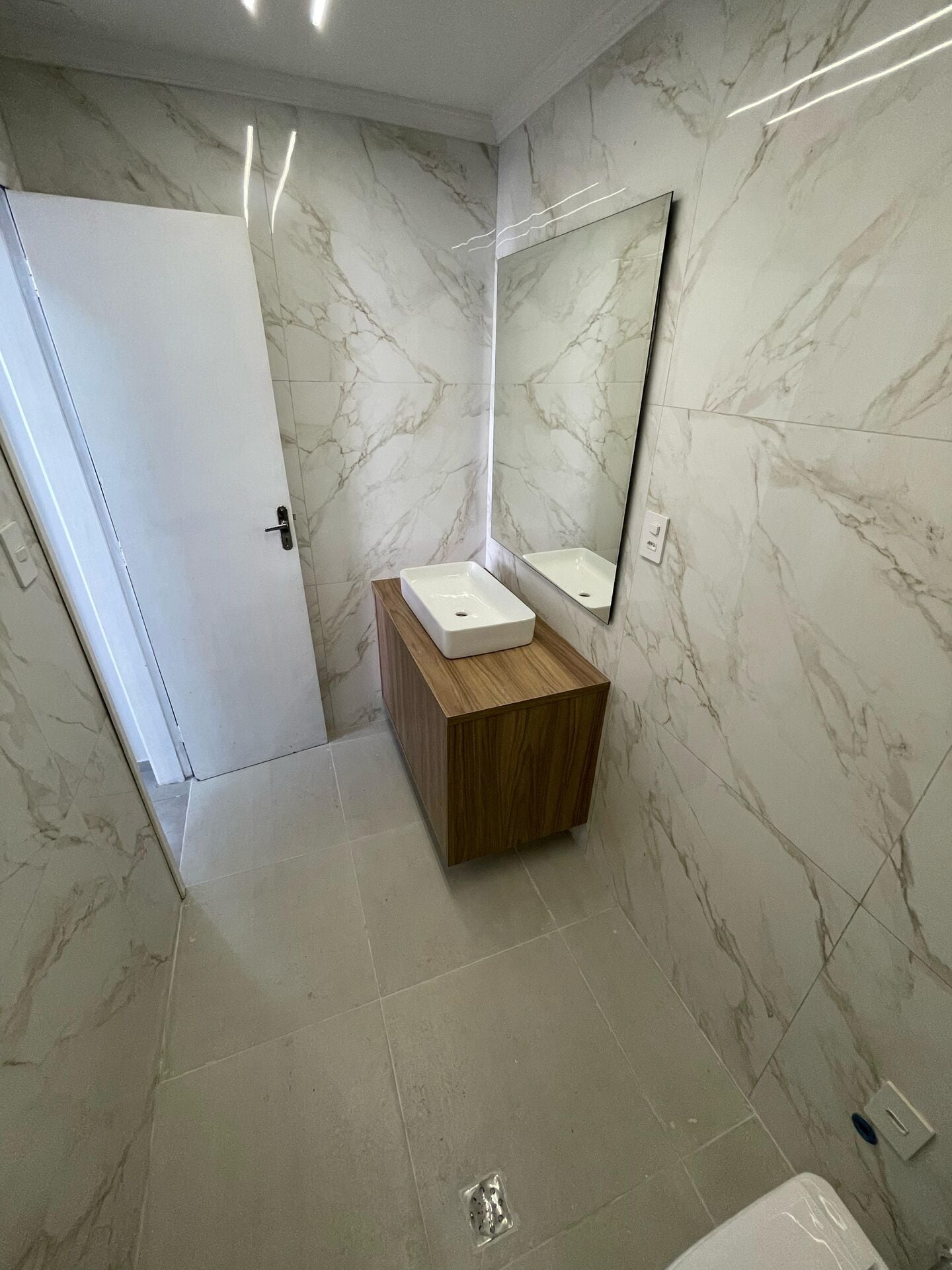 Apartamento 61 · 3 dorm. — Banheiro suite