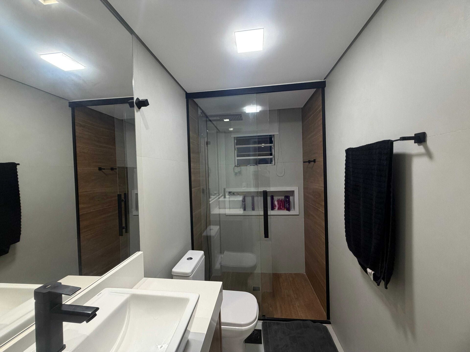 Apartamento 51 · 3 dorm. — Banheiro suite