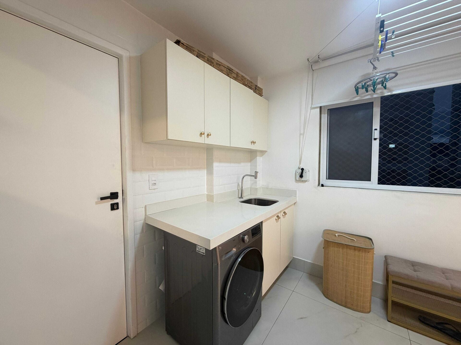 Apartamento 51 · 3 dorm. — Área de serviço