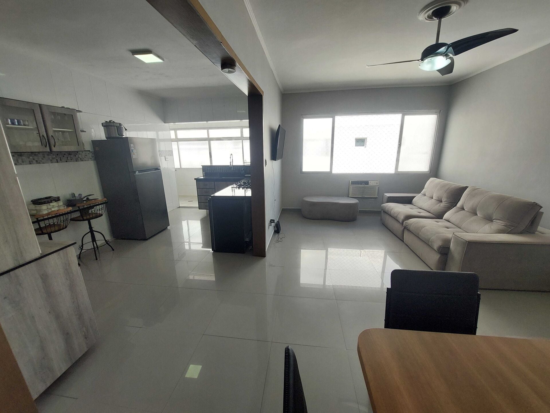 Apartamento 93 · 2 dorm. — Sala