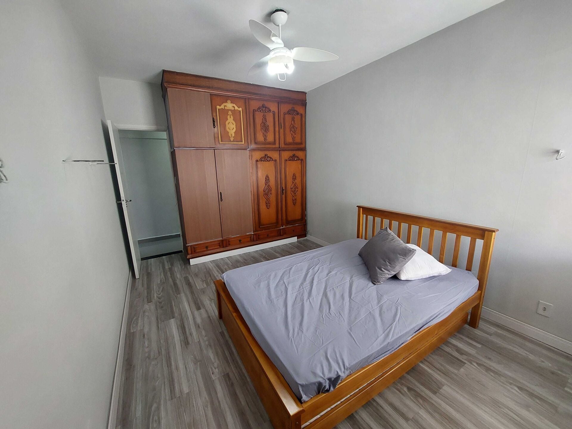 Apartamento 93 · 2 dorm. — Suíte