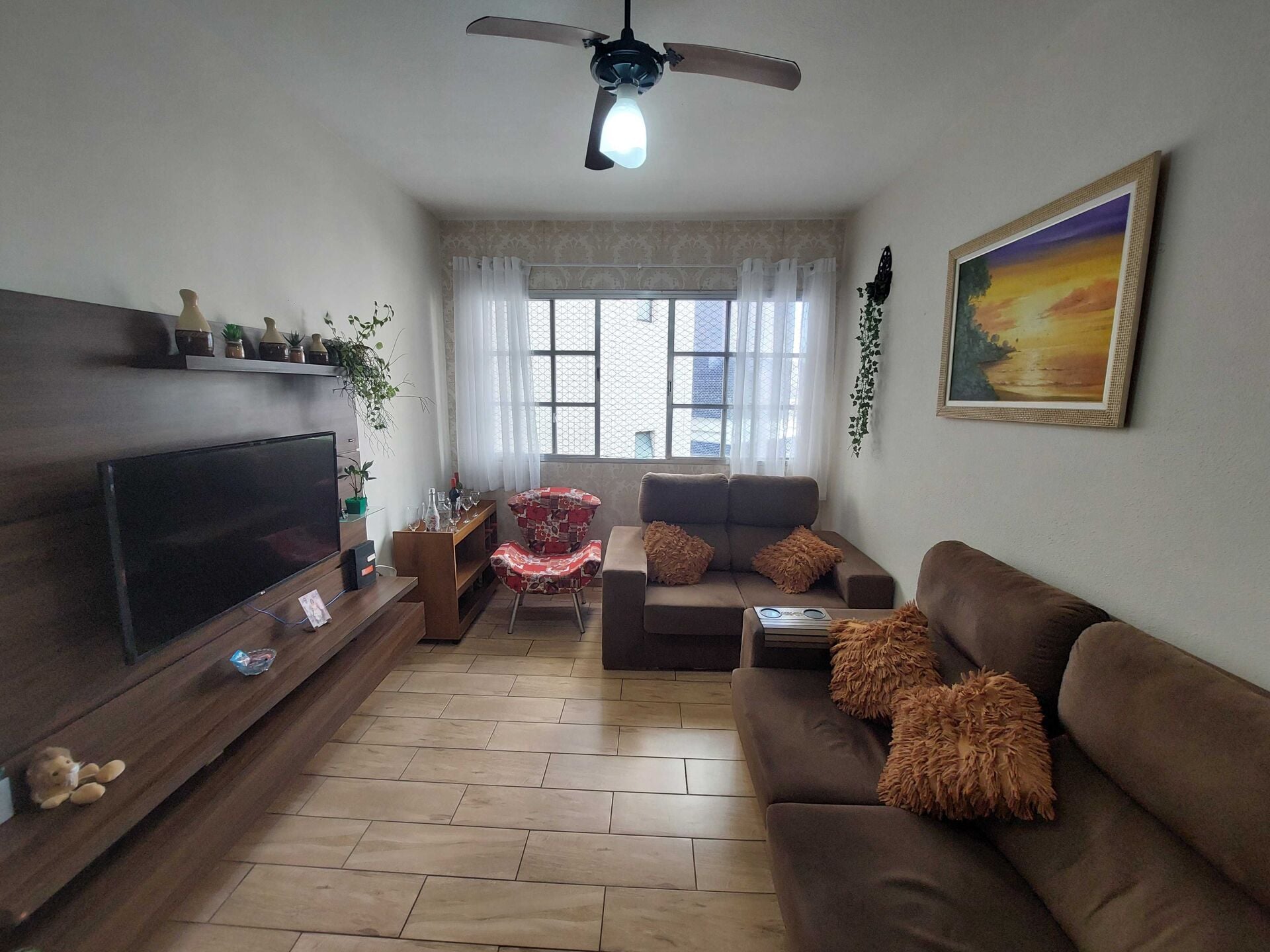 Apartamento 35 · 2 dorm. — Sala