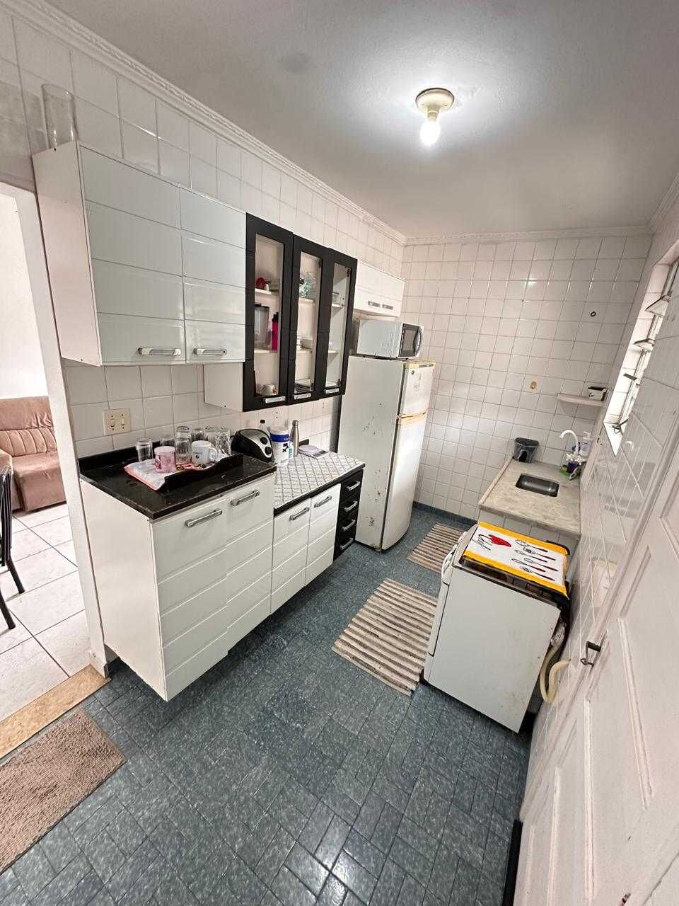 Apartamento · 2 dorm. — Cozinha