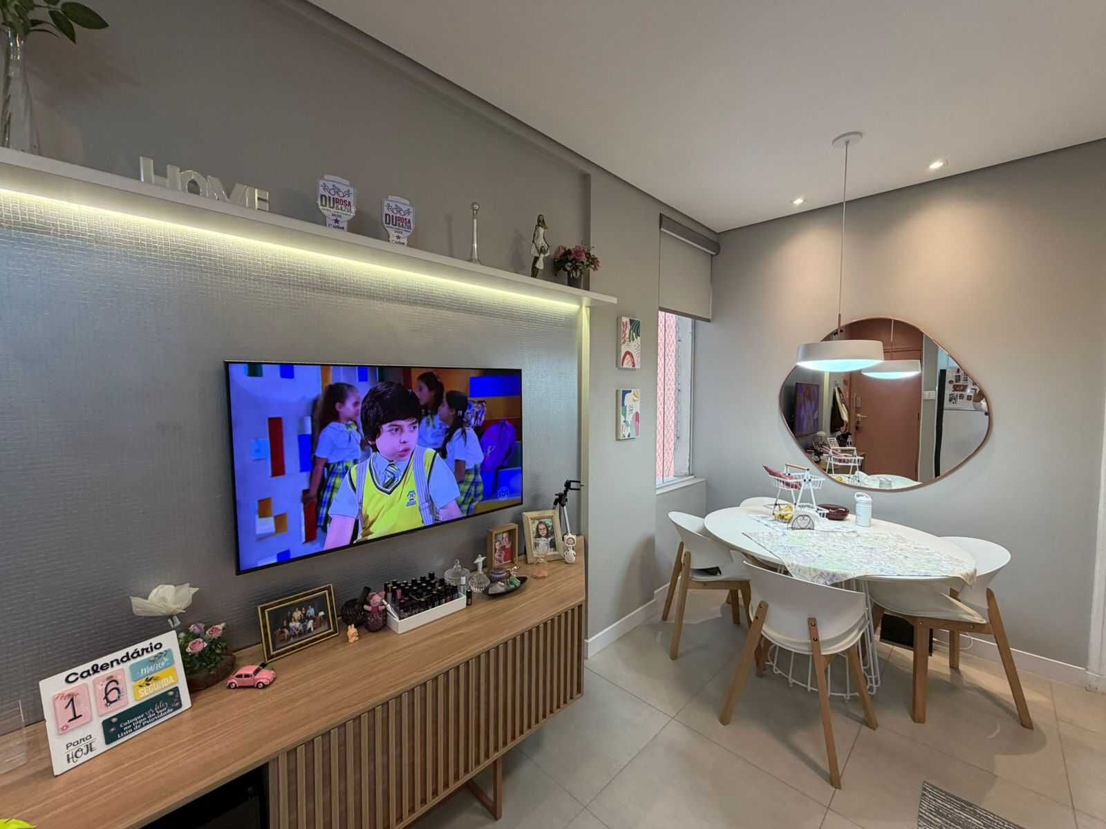 Apartamento 35 · 2 dorm. — Sala
