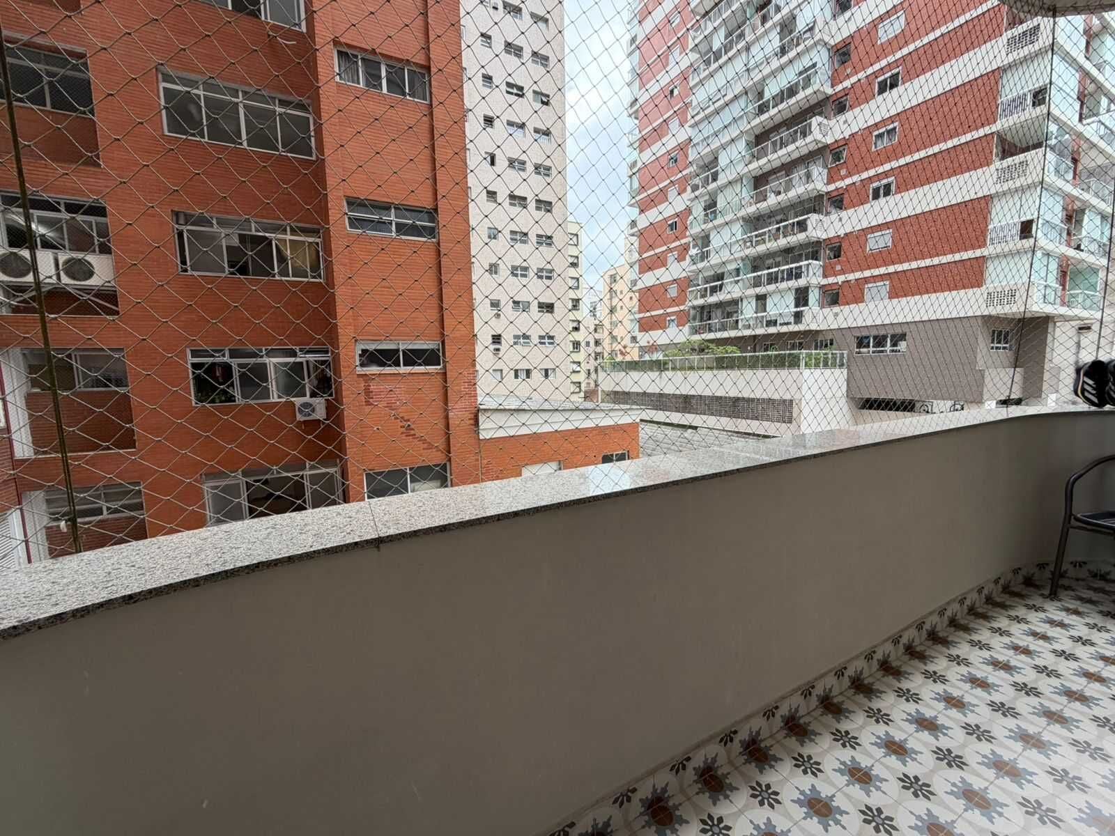 Apartamento 35 · 2 dorm. — Varanda