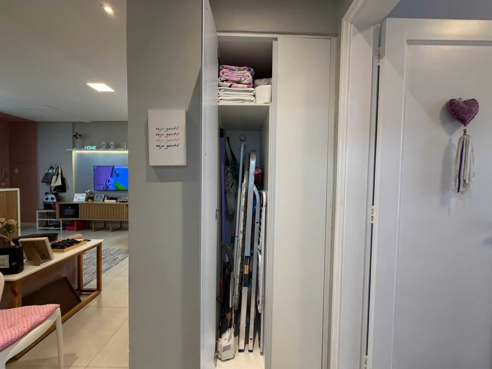 Apartamento 35 · 2 dorm. — Área de serviço