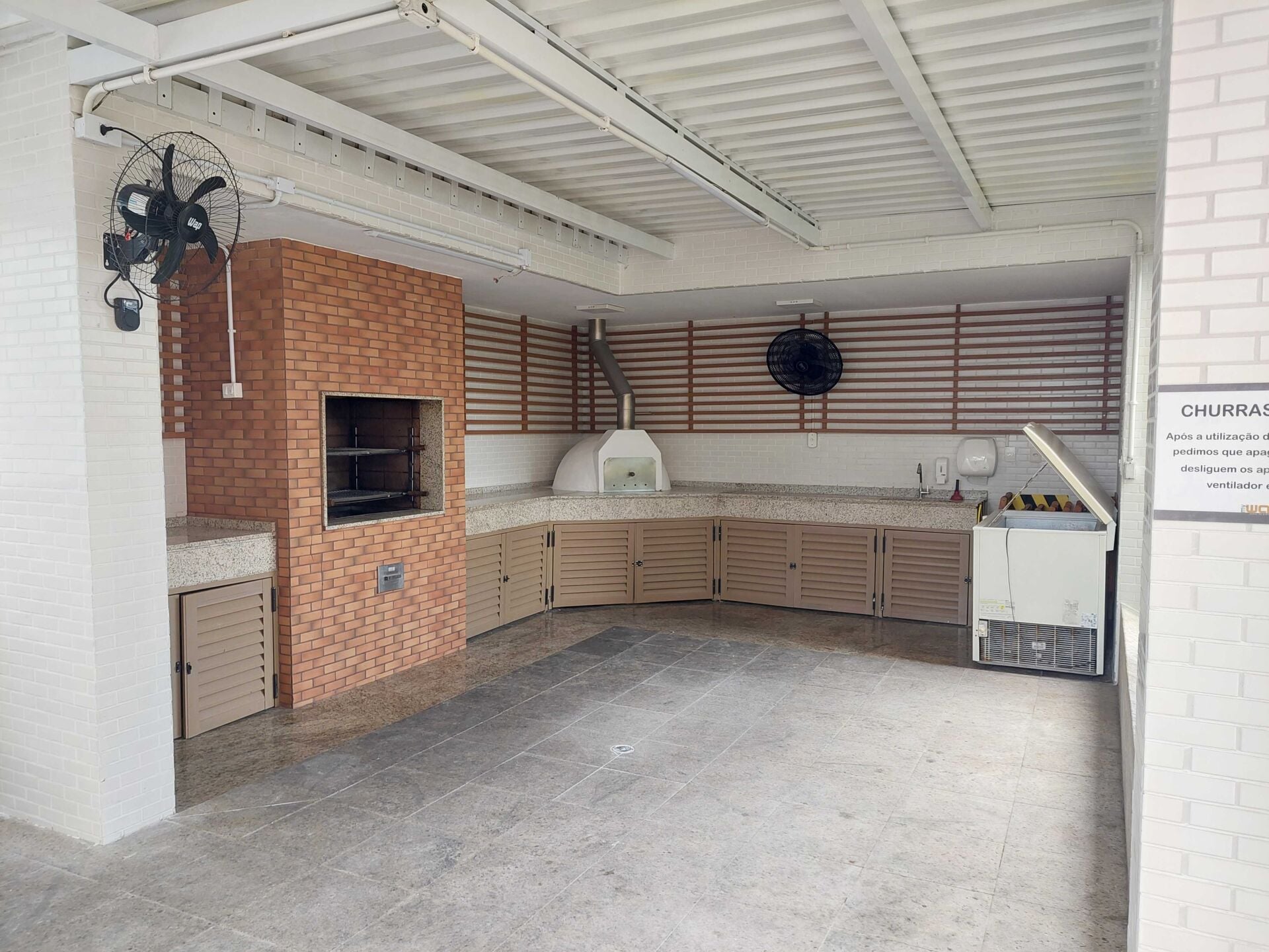 Apartamento 222 · 2 dorm. — Lazer