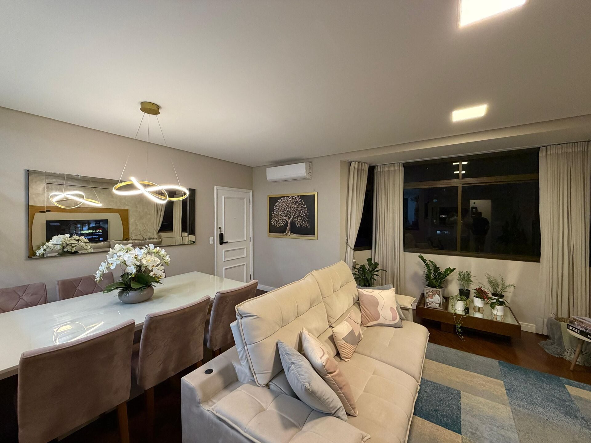 Apartamento 102 · 3 dorm. — Sala