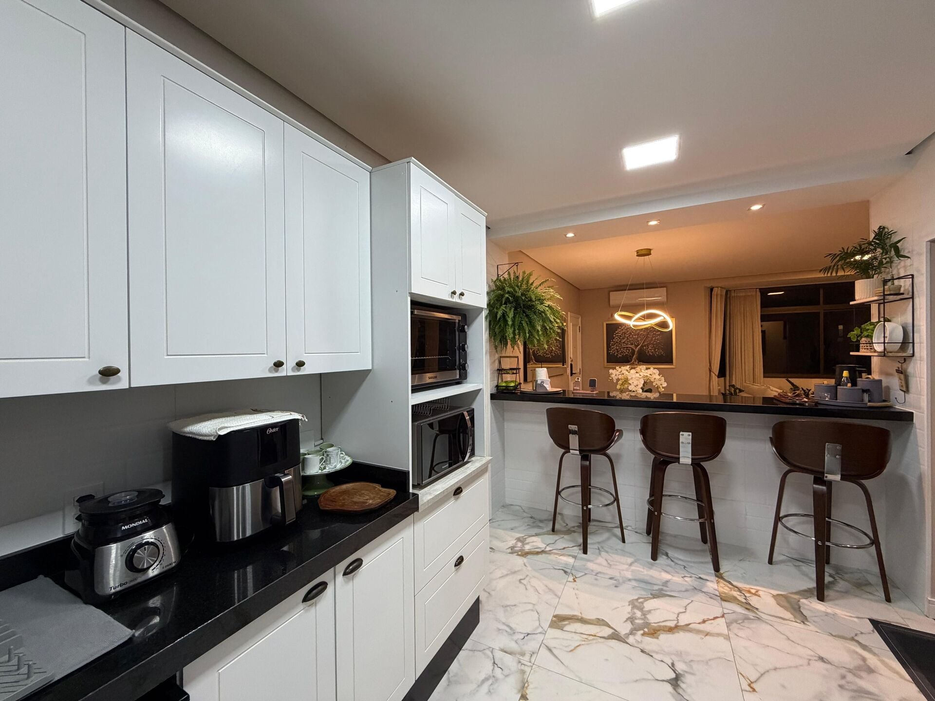 Apartamento 102 · 3 dorm. — Cozinha