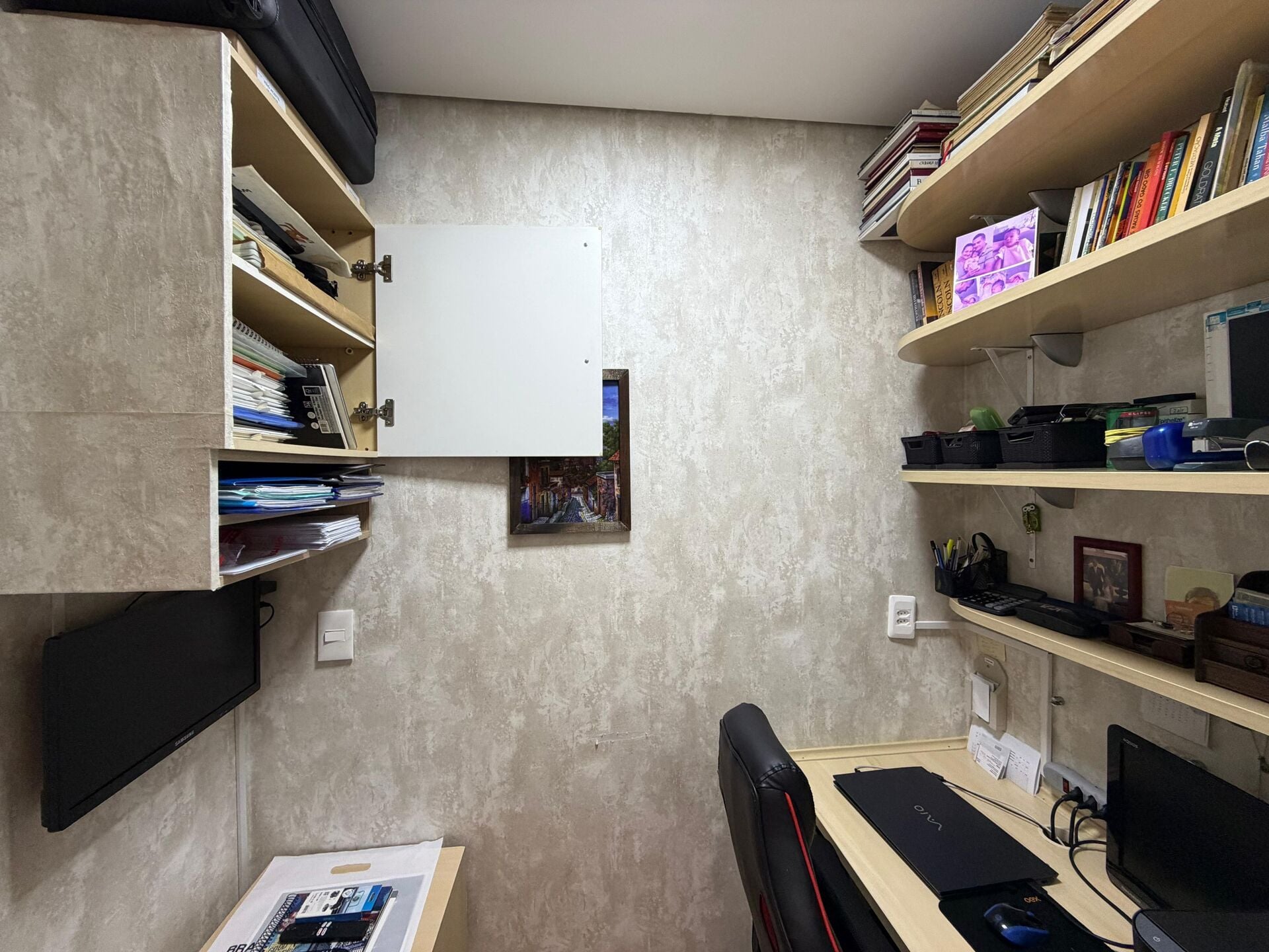 Apartamento 102 · 3 dorm. — Escritório