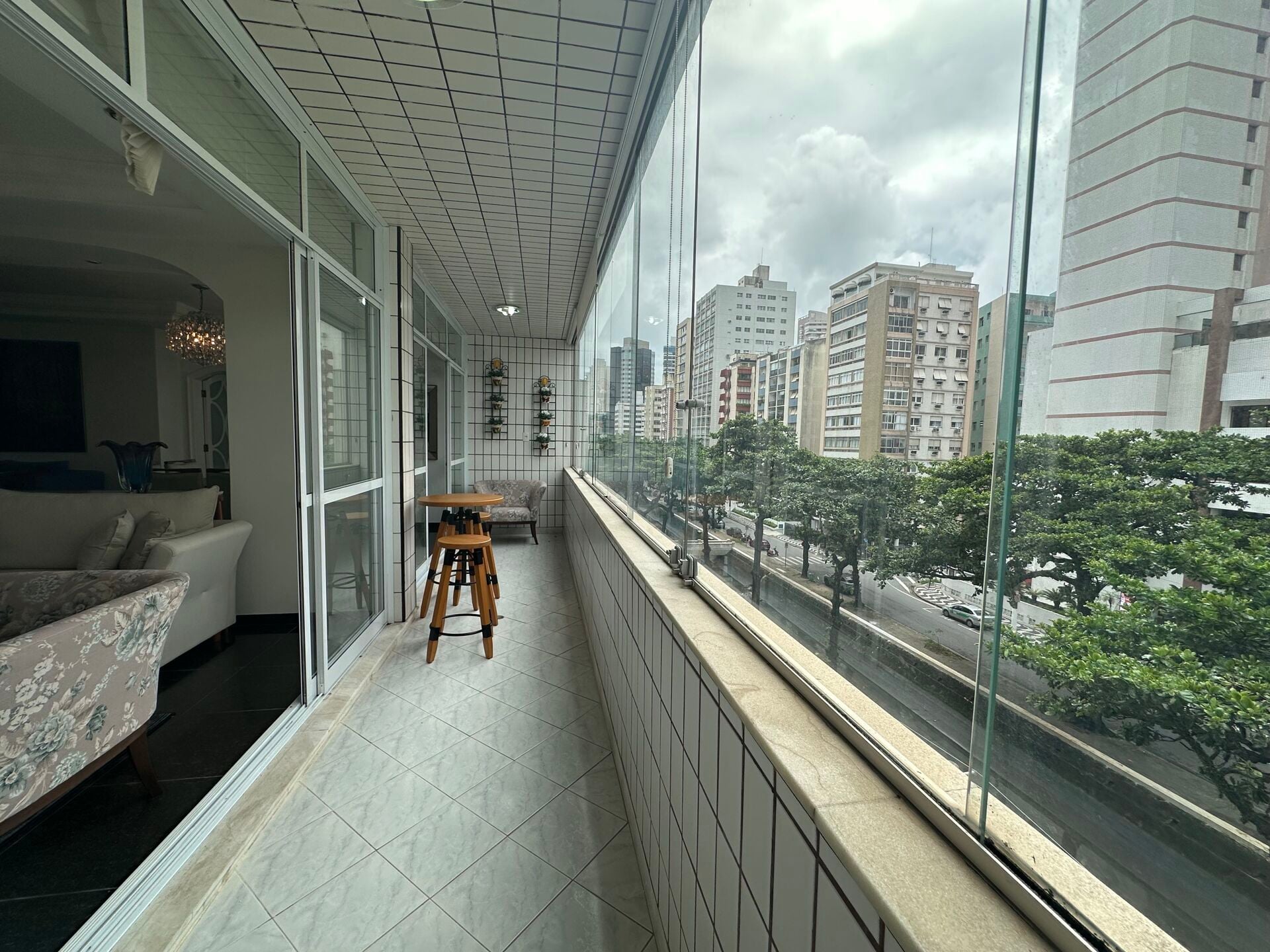 Apartamento 41 · 3 dorm. — Varanda