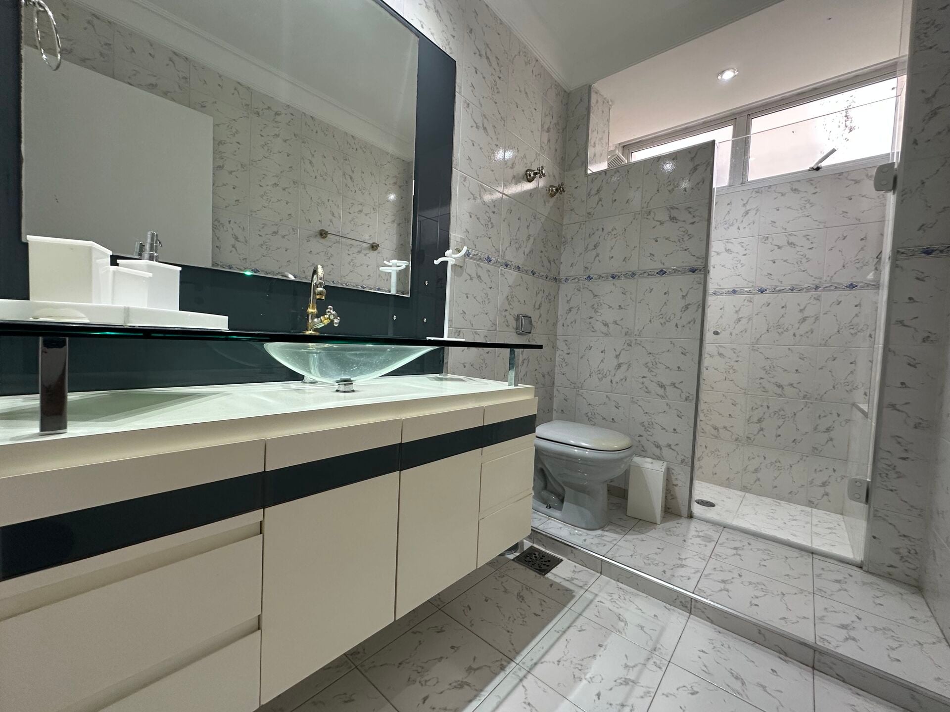 Apartamento 41 · 3 dorm. — Banheiro suite