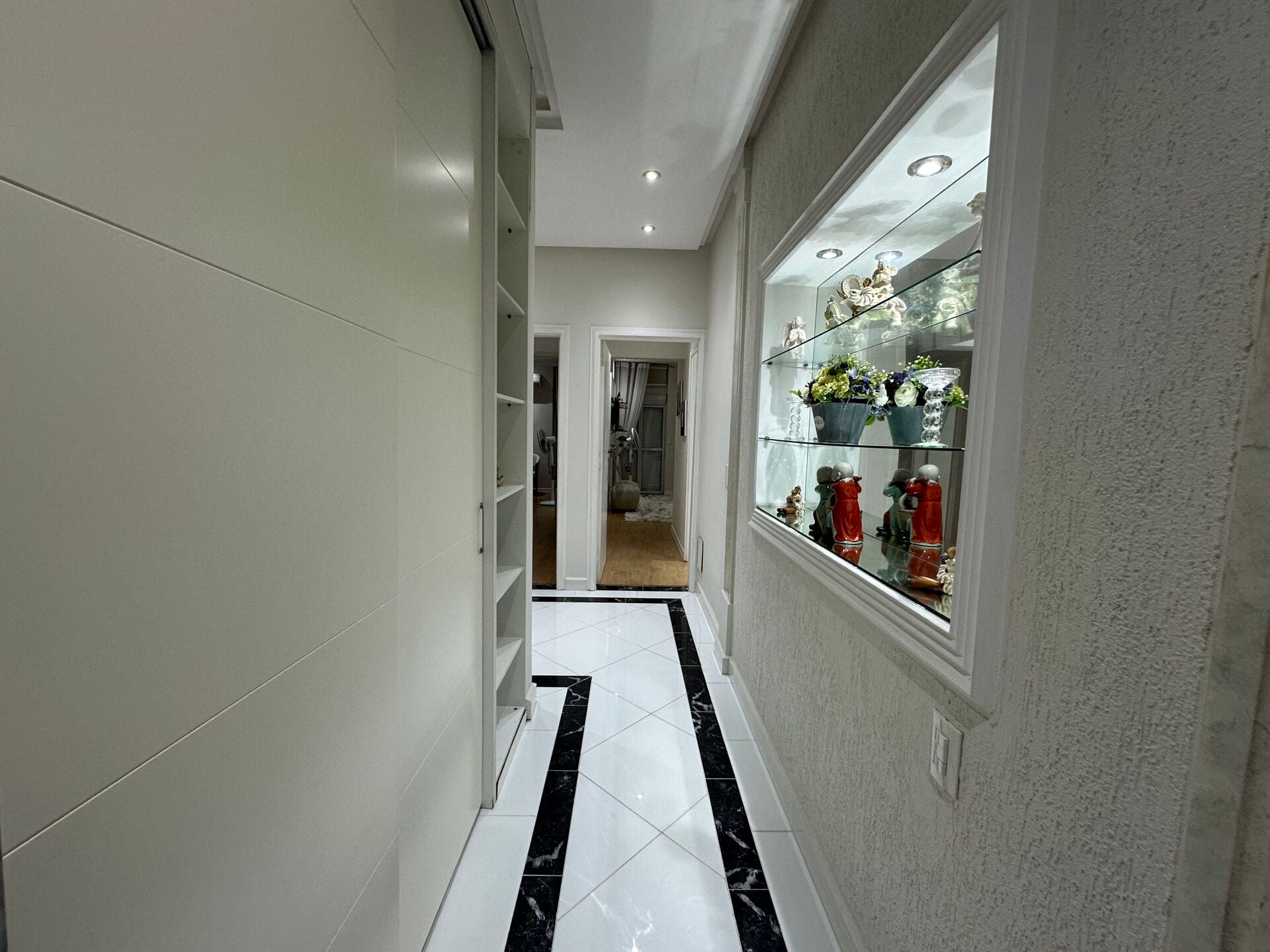 Apartamento 41 · 3 dorm. — Circulação
