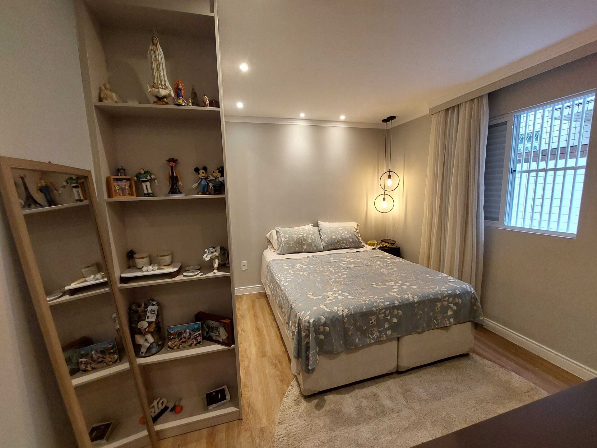 Casa Alto Padrão · 3 dorm. — Suíte 1
