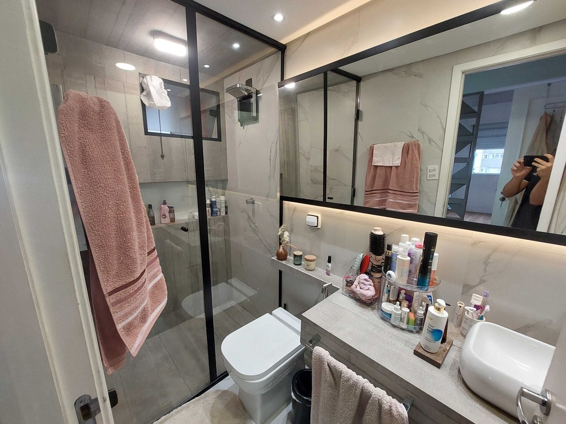 Apartamento 91 · 3 dorm. — Banheiro