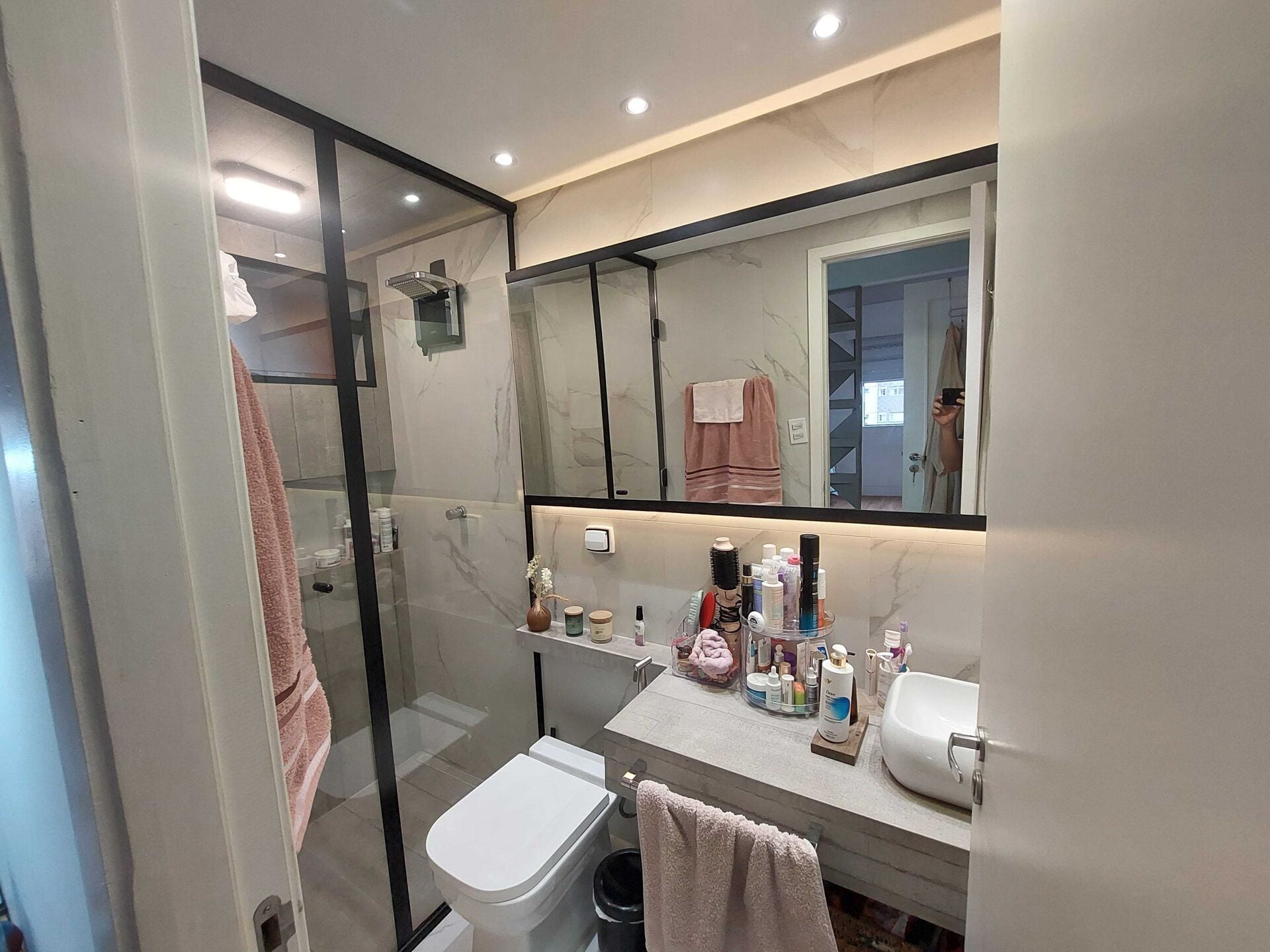 Apartamento 91 · 3 dorm. — Banheiro
