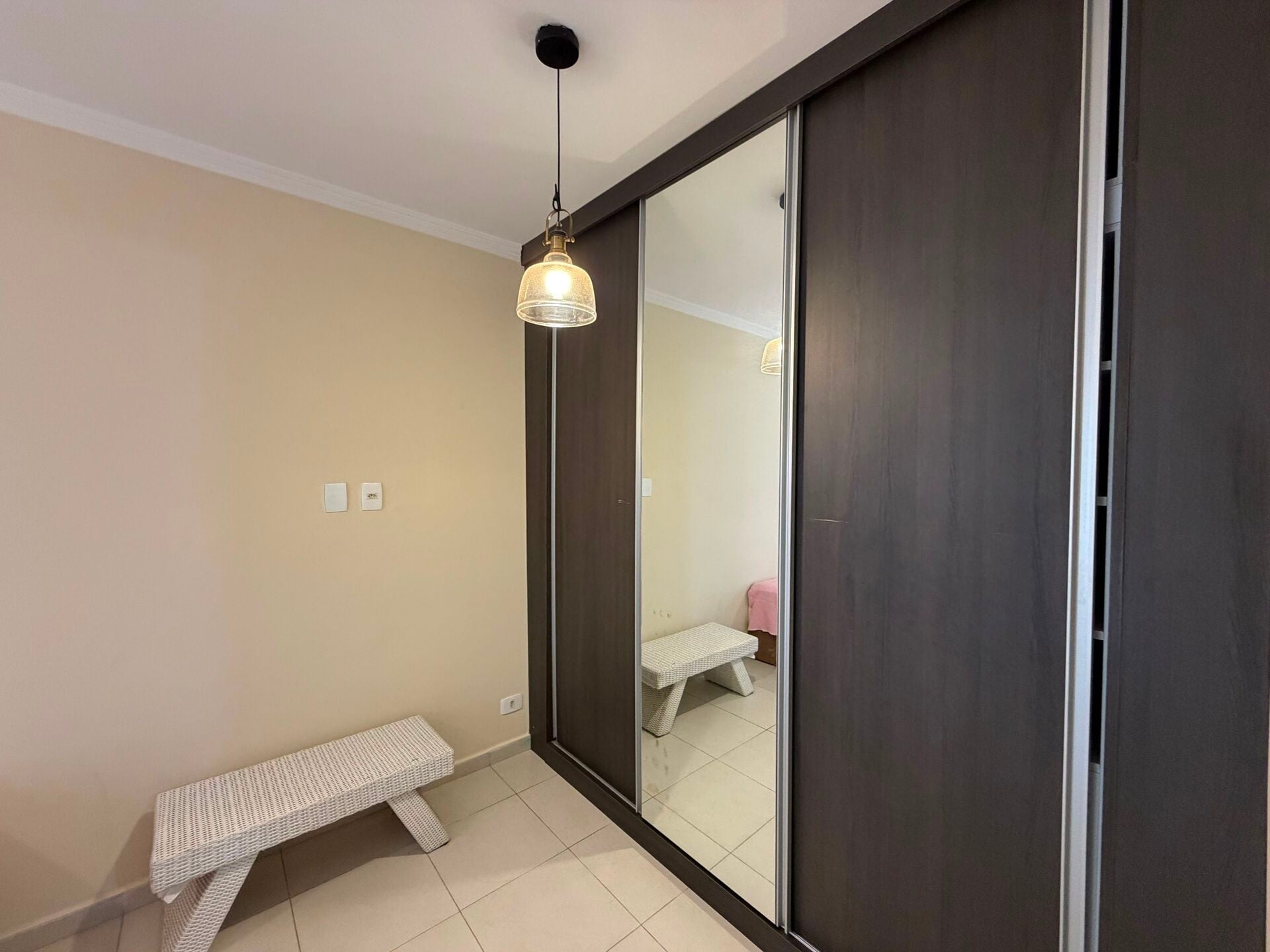 Apartamento 108 · 1 dorm. — Quarto