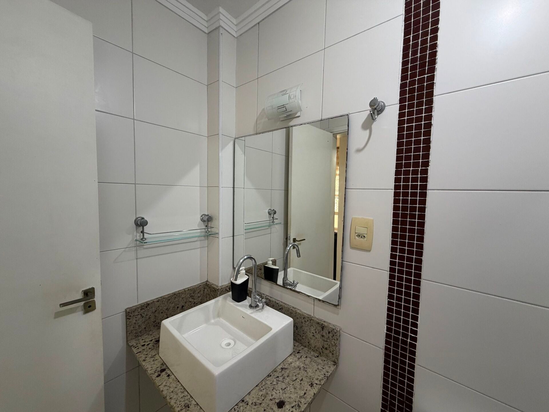 Apartamento 108 · 1 dorm. — Banheiro