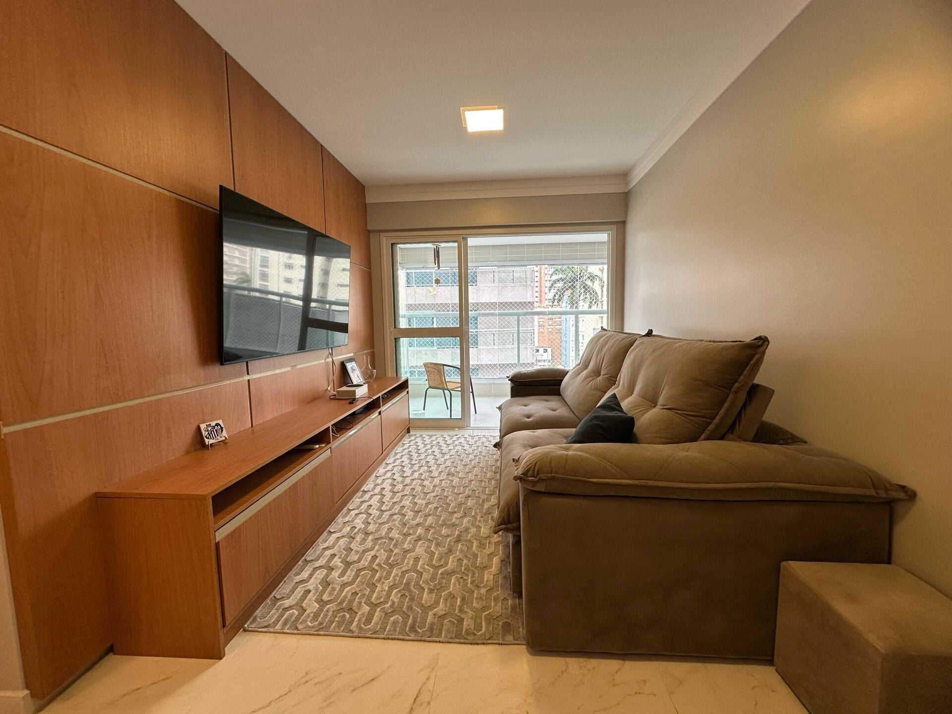 Apartamento 74 · 3 dorm.