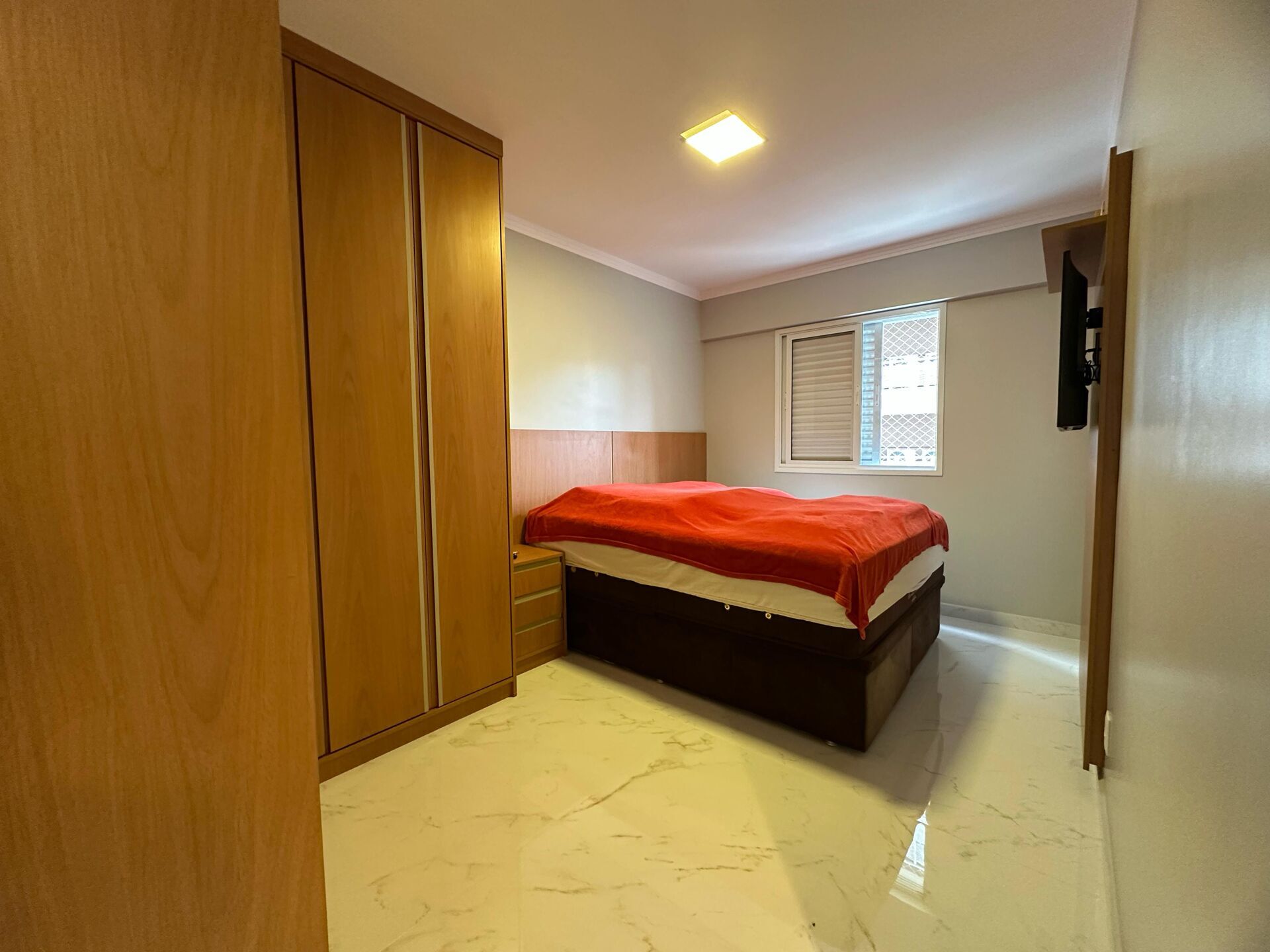 Apartamento 74 · 3 dorm. — Suíte