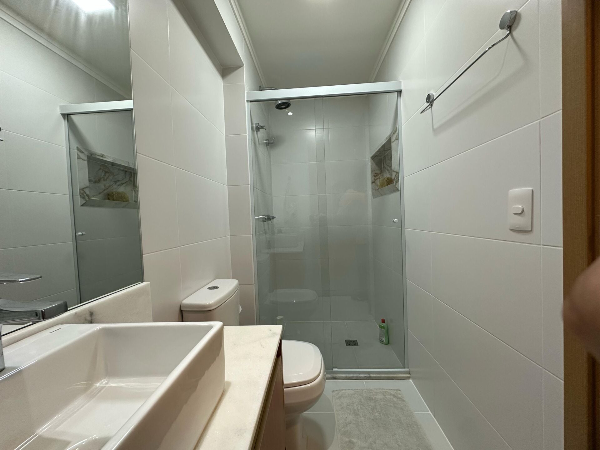 Apartamento 74 · 3 dorm. — Banheiro