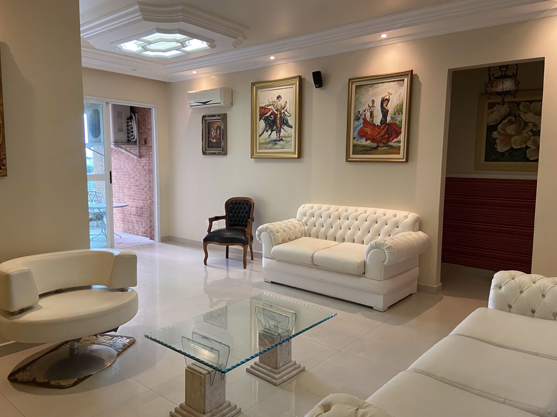 Apartamento 43 · 2 dorm.