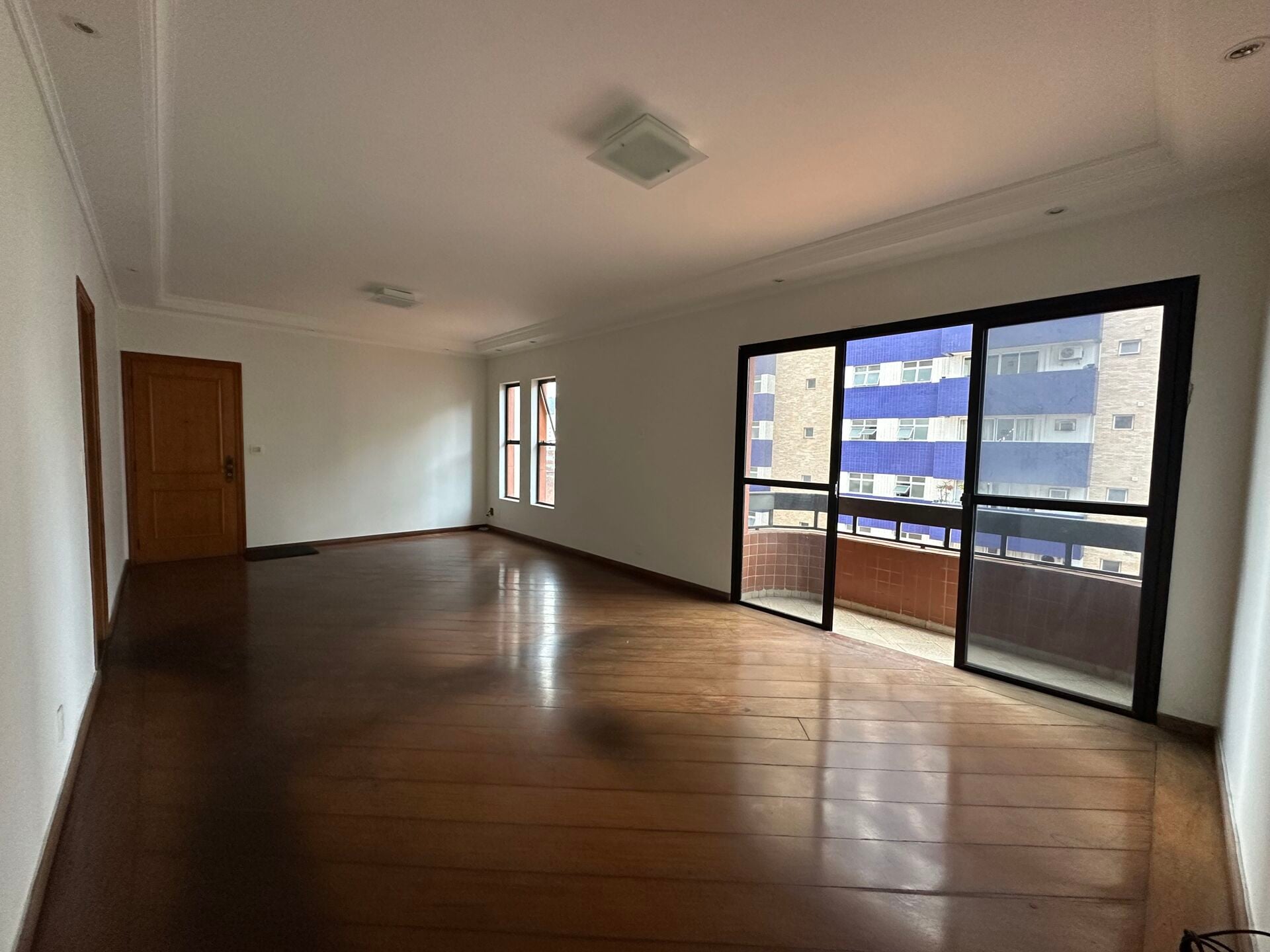 Apartamento 51 · 3 dorm.
