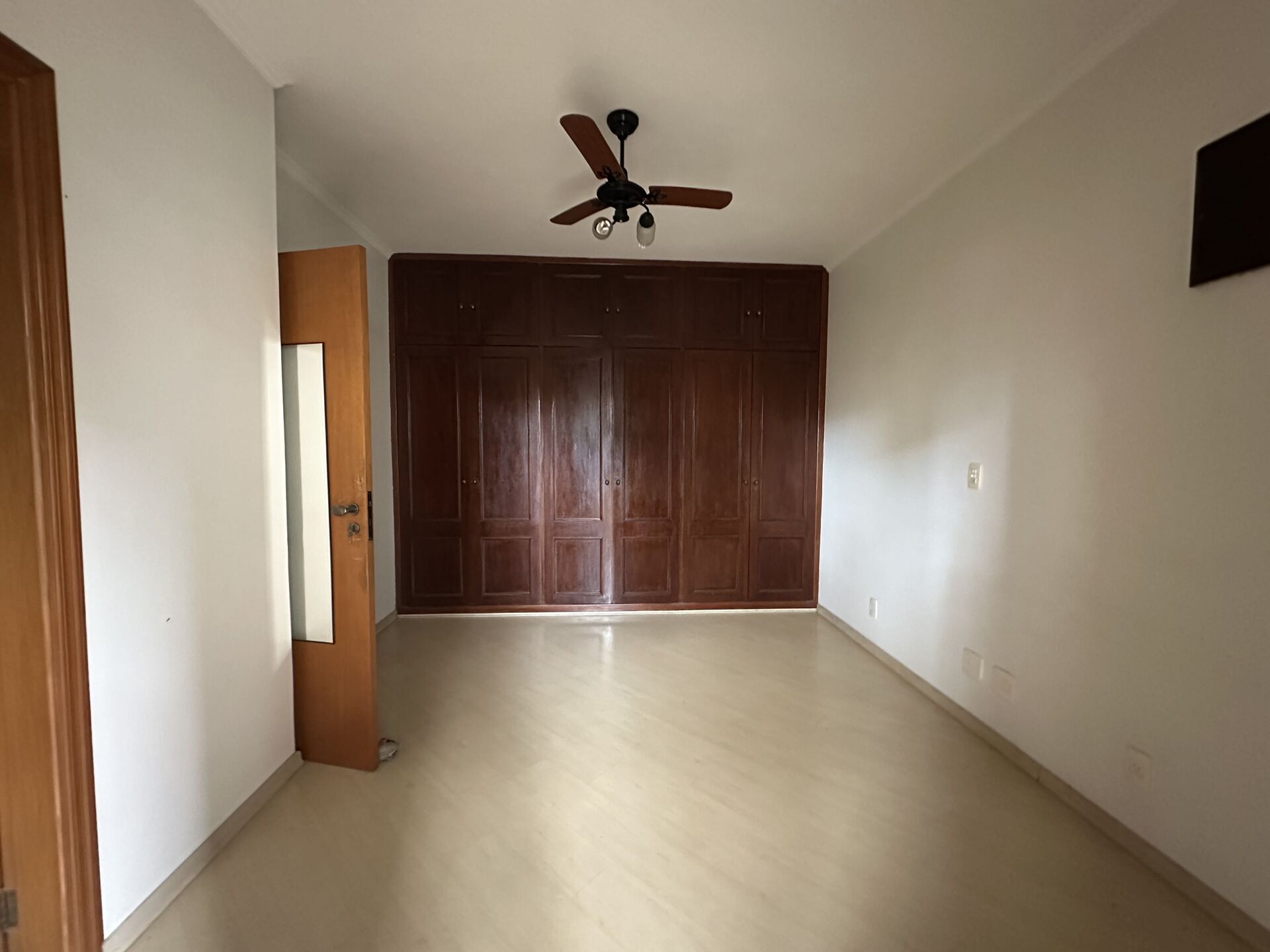 Apartamento 51 · 3 dorm. — Quarto 1