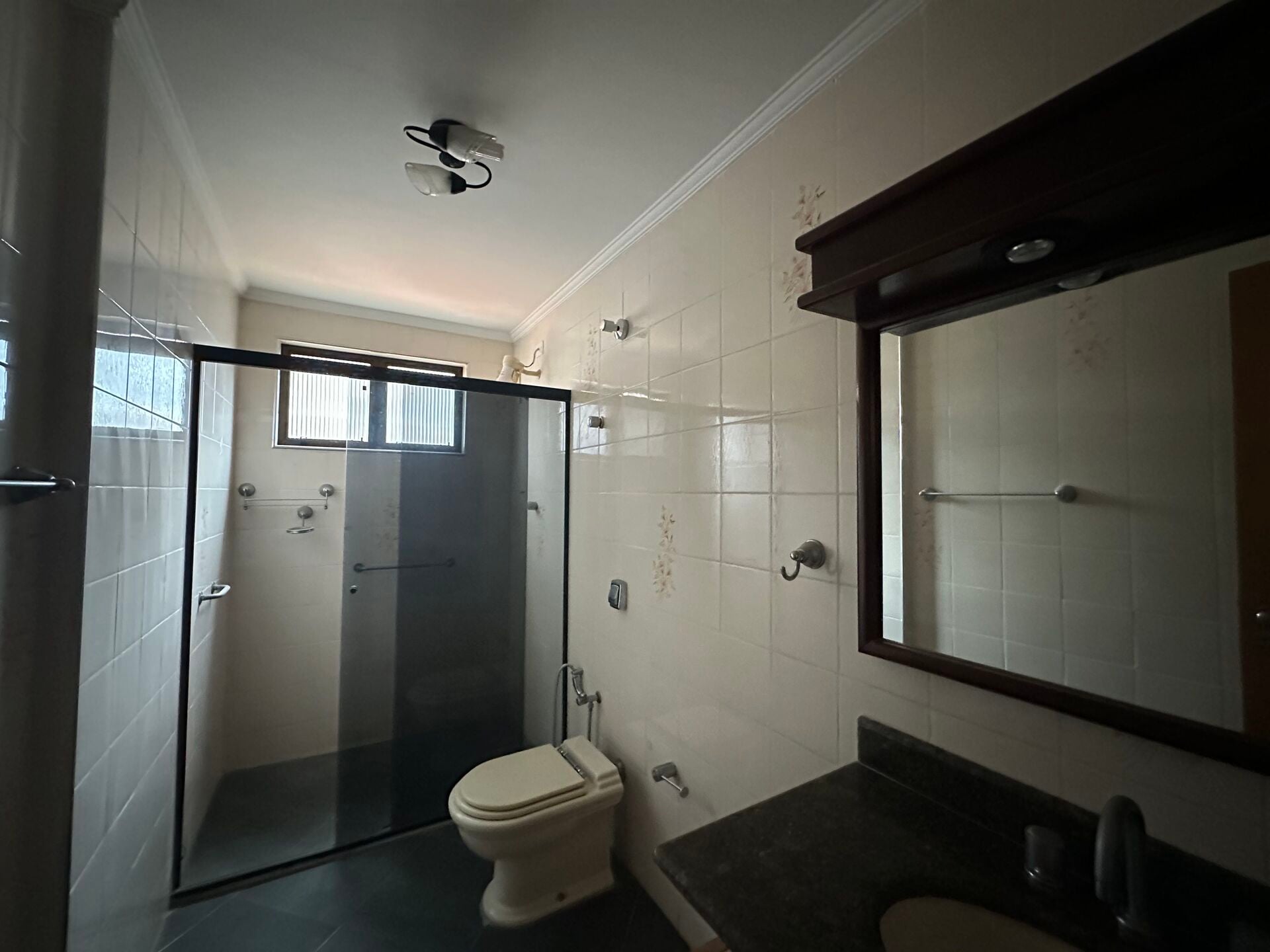Apartamento 51 · 3 dorm. — Banheiro
