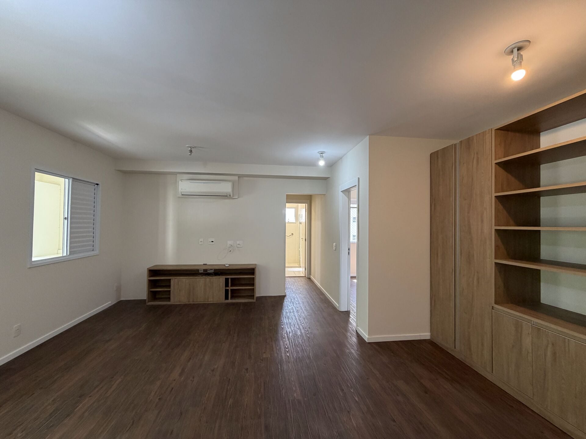 Apartamento 64 · 3 dorm. — Sala