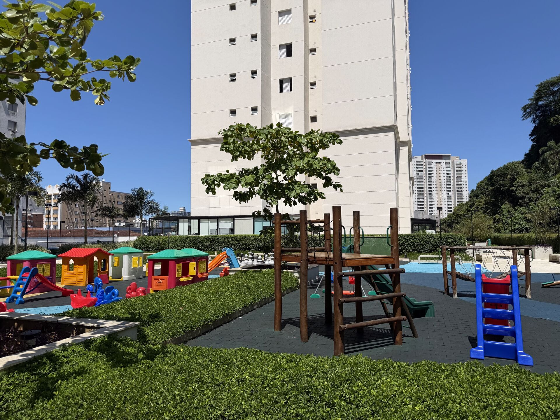 Apartamento 64 · 3 dorm. — Lazer