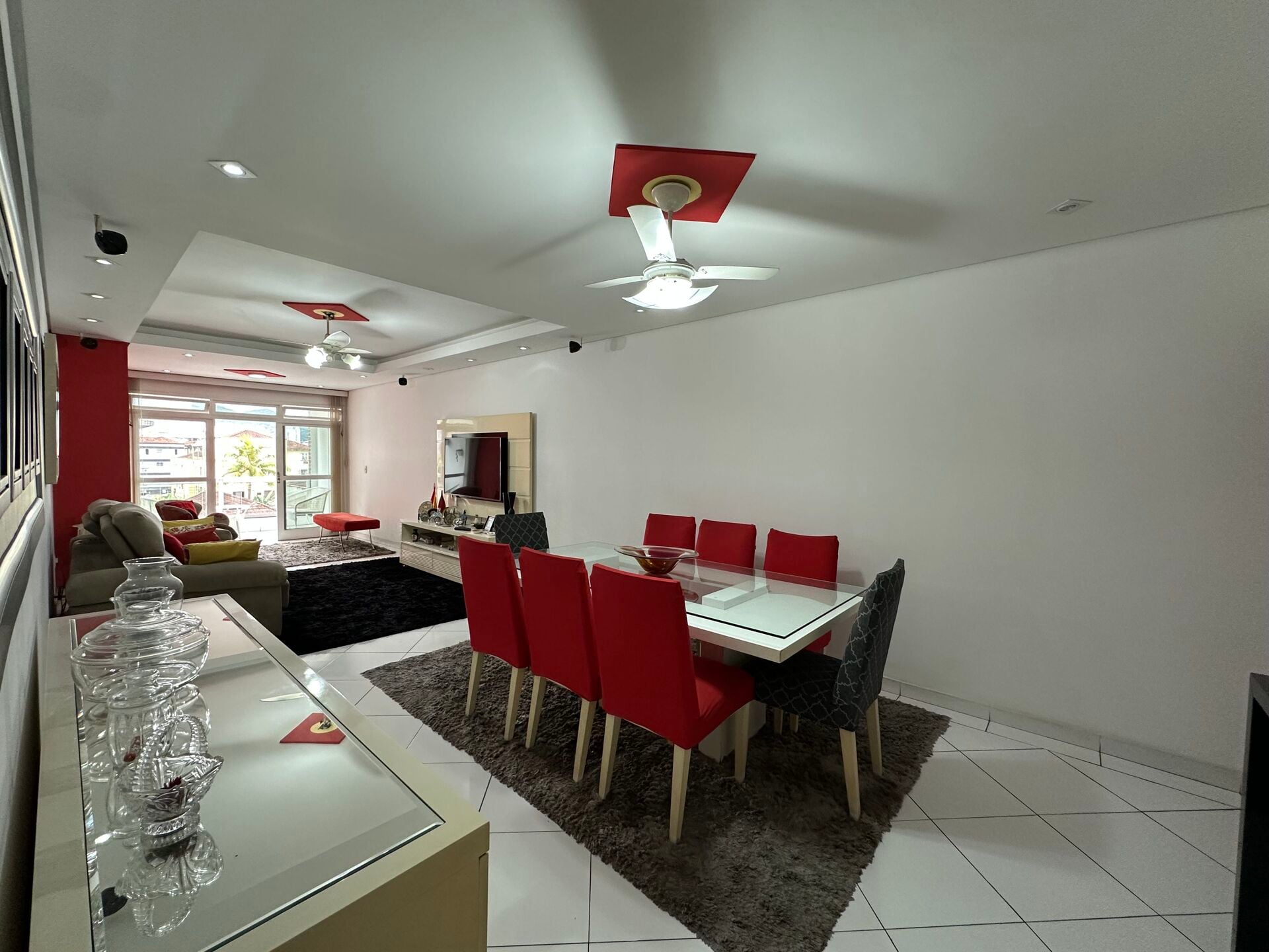 Apartamento 21 · 3 dorm.
