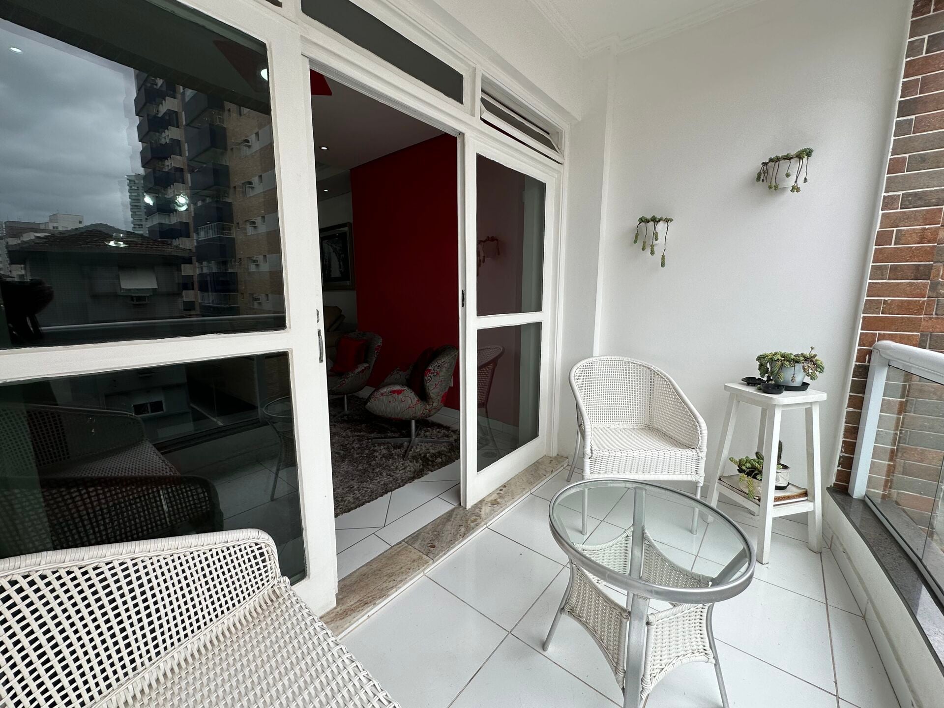 Apartamento 21 · 3 dorm. — Varanda