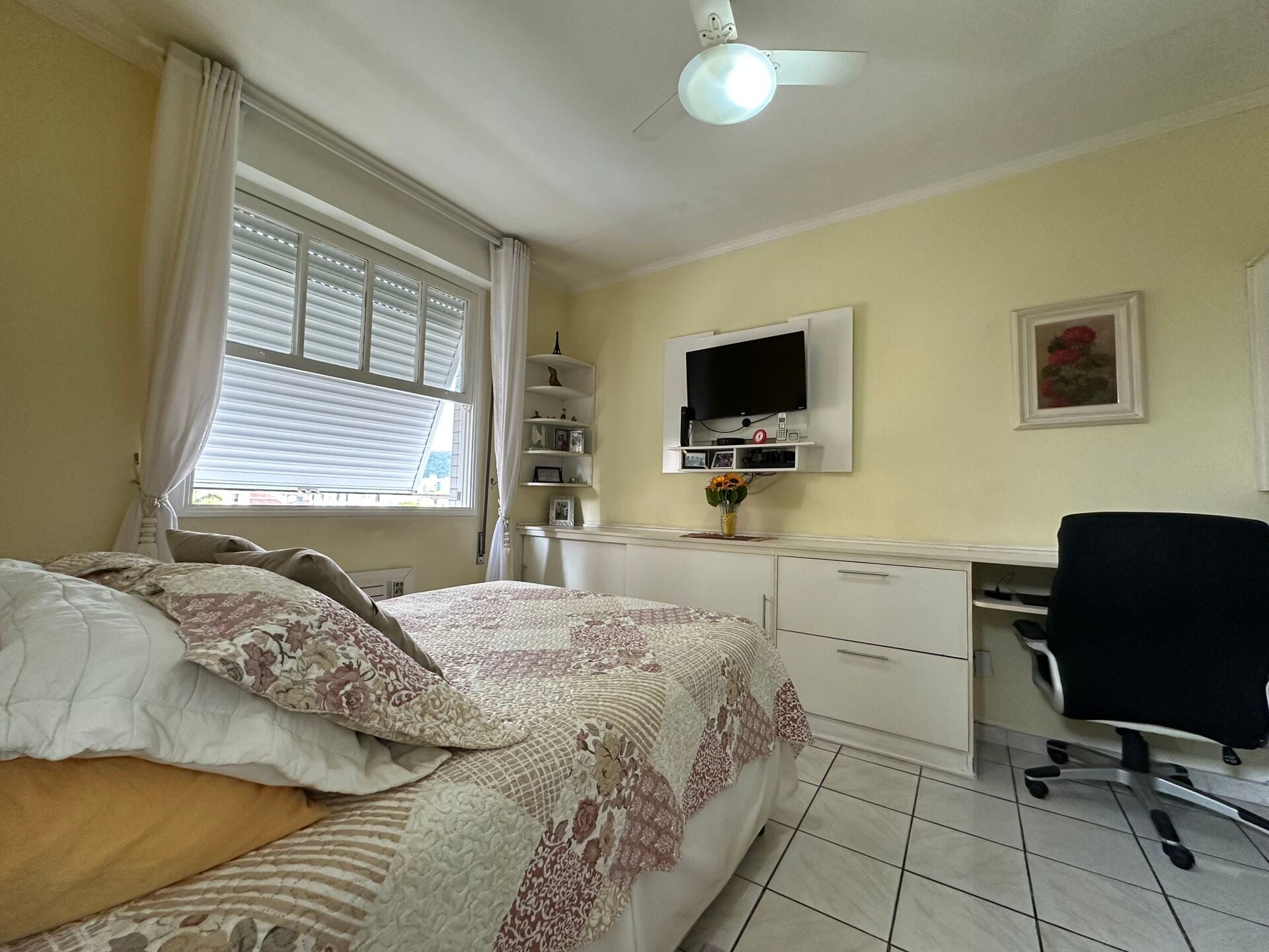 Apartamento 21 · 3 dorm. — Suíte