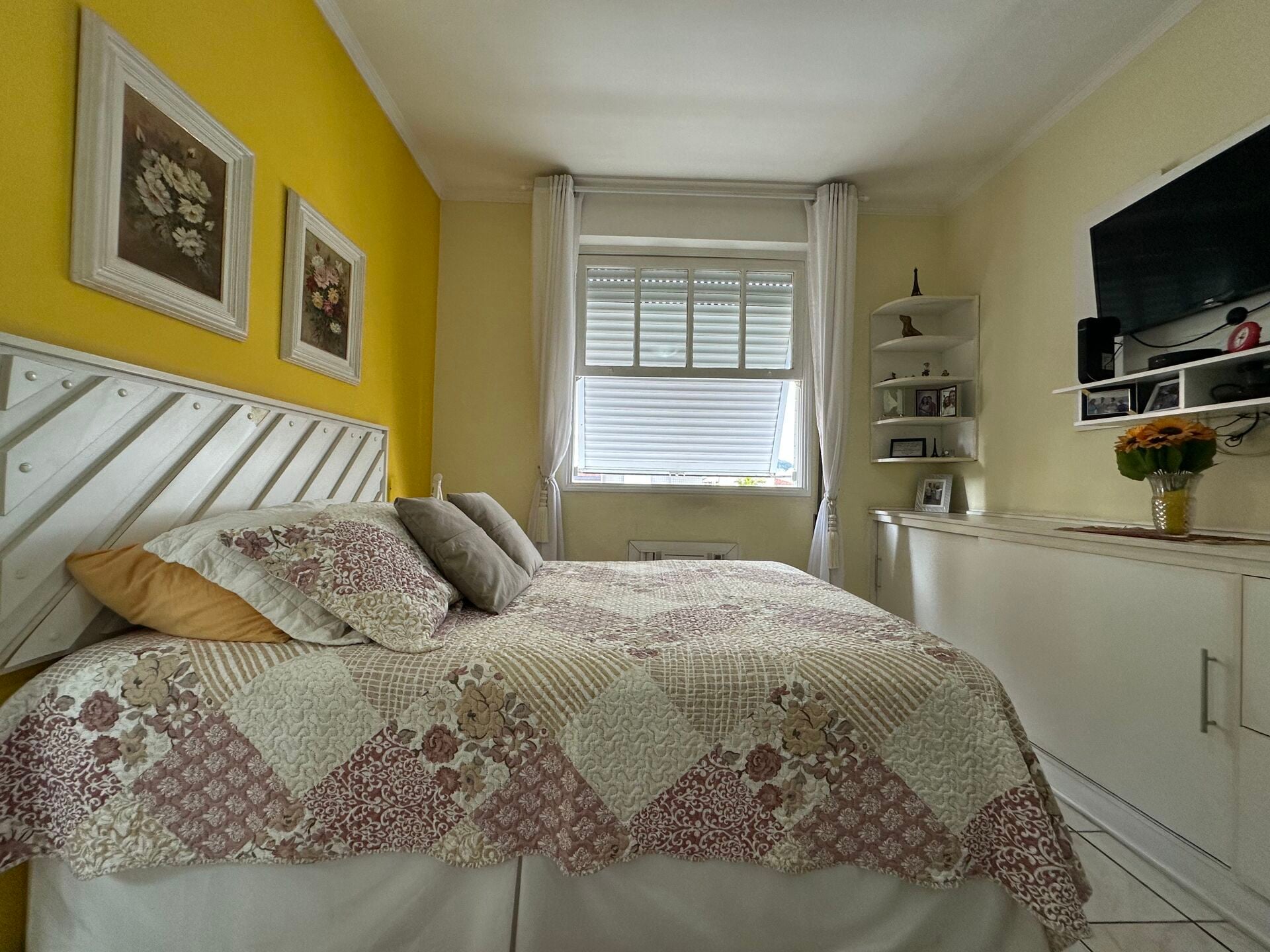 Apartamento 21 · 3 dorm. — Suíte