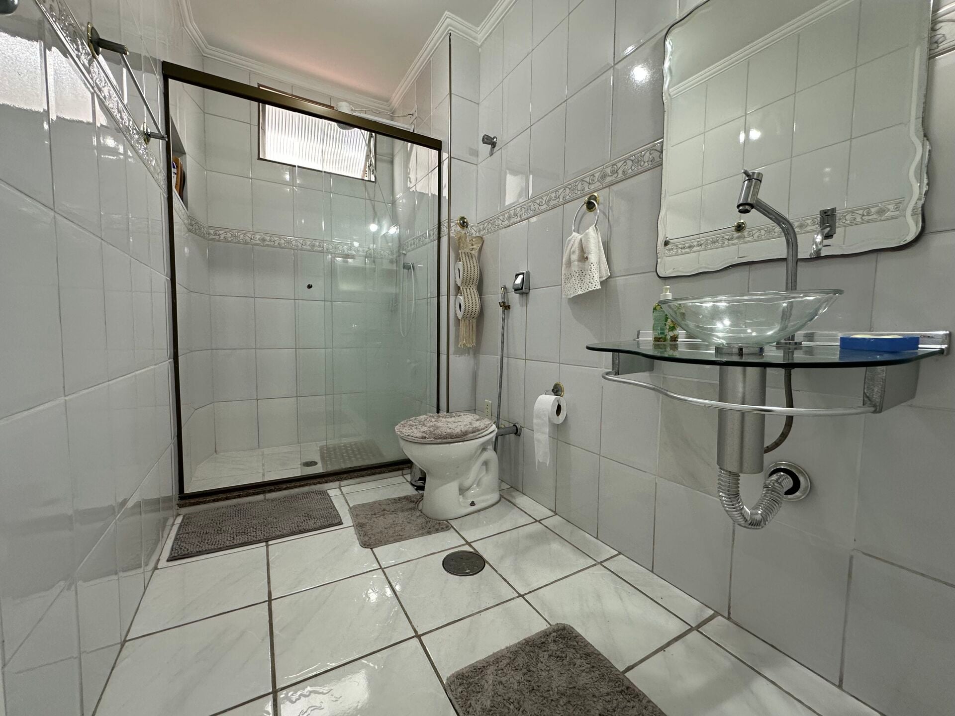 Apartamento 21 · 3 dorm. — Banheiro