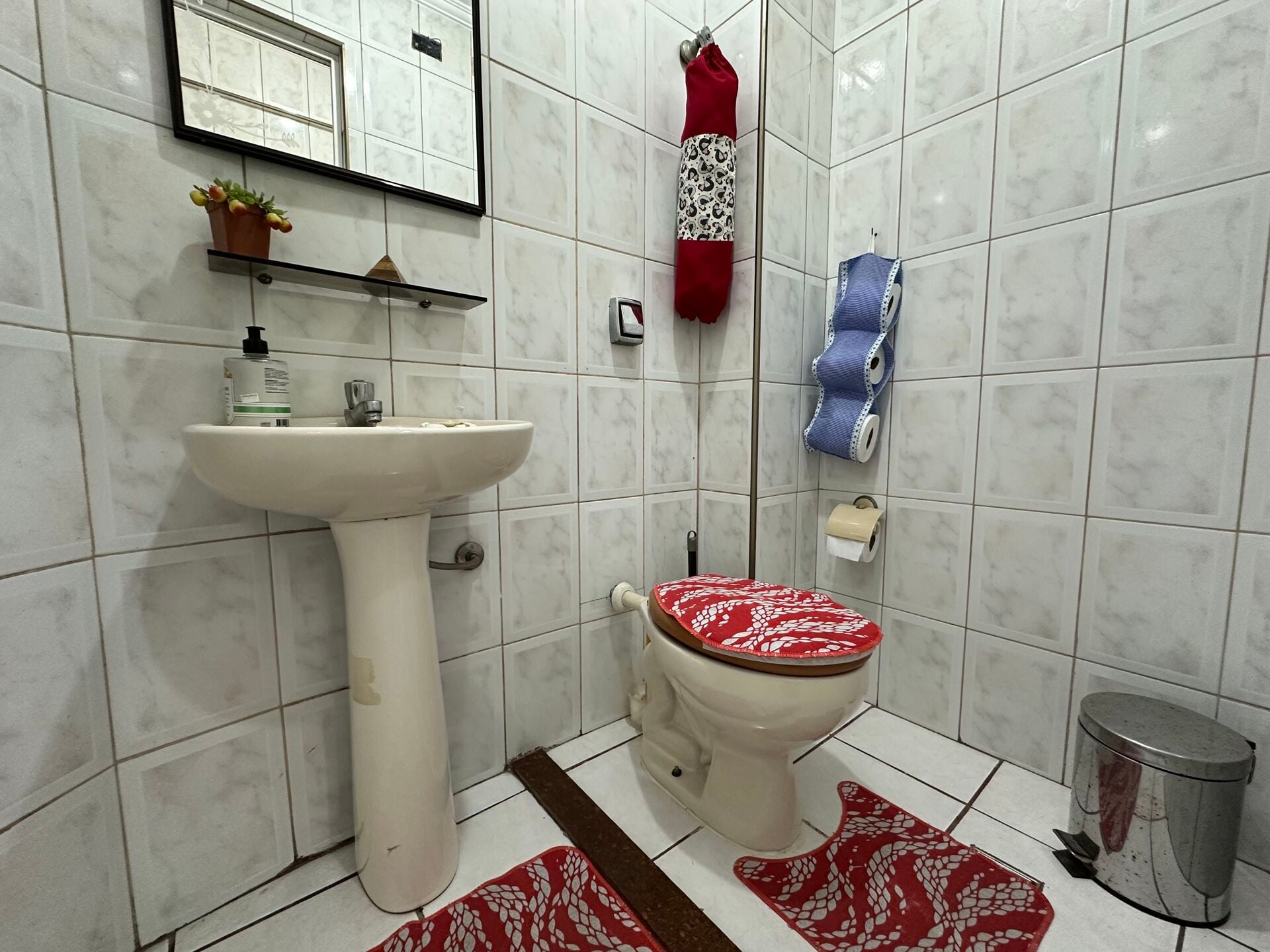 Apartamento 21 · 3 dorm. — Banheiro de servico