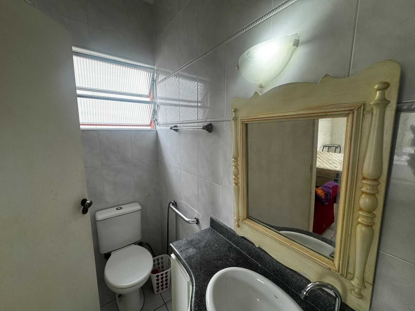 Apartamento 101 · 3 dorm. — Banheiro suite