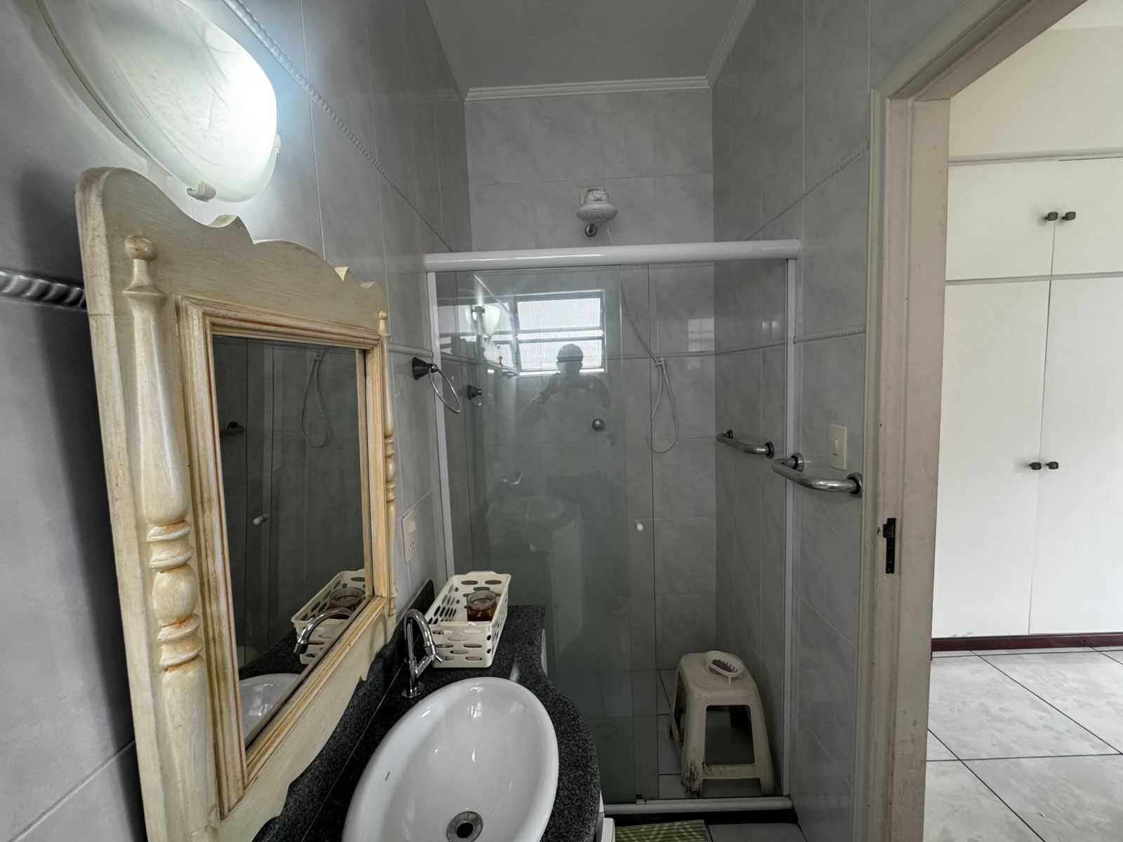Apartamento 101 · 3 dorm. — Banheiro suite