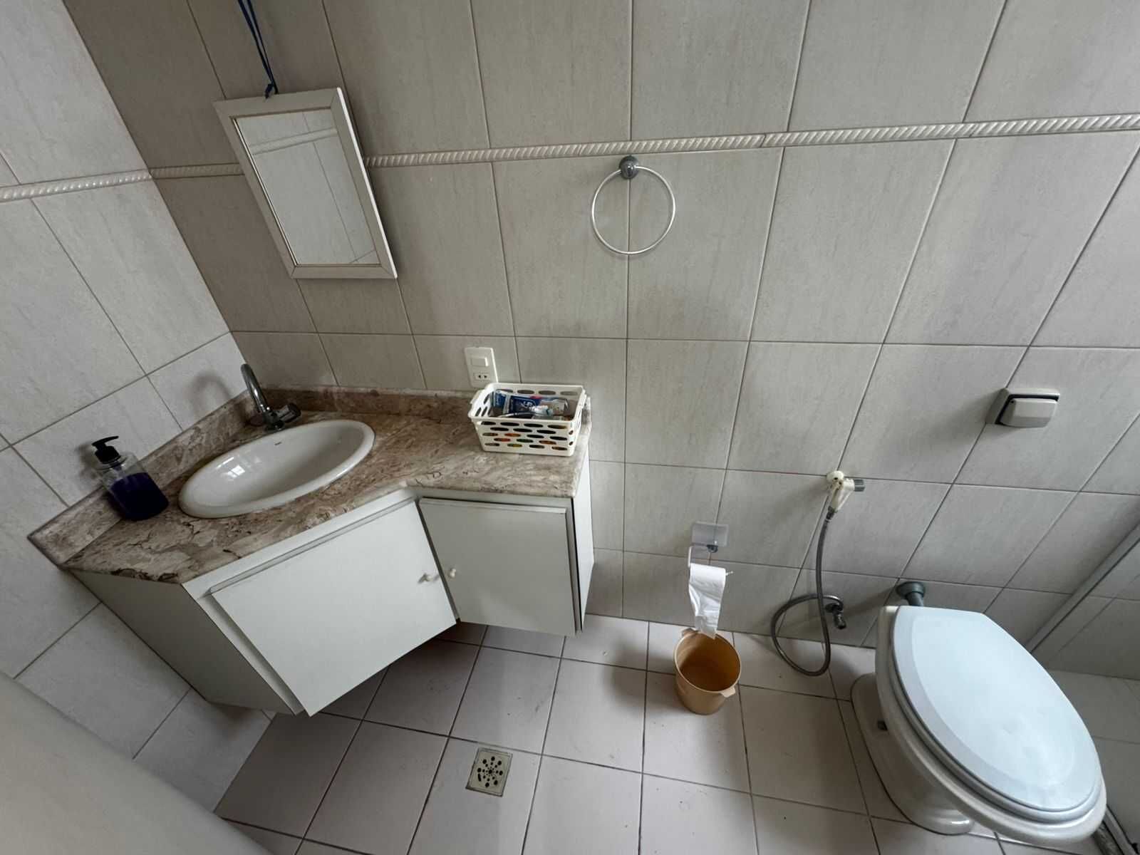 Apartamento 101 · 3 dorm. — Banheiro